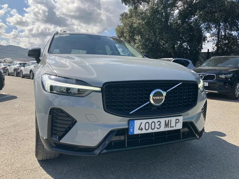 Volvo XC60 2.0 B4 D AWD Plus Dark - foto 41