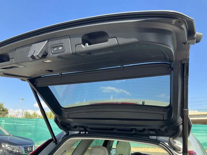 Volvo XC60 2.0 B4 D AWD Plus Dark - foto 34