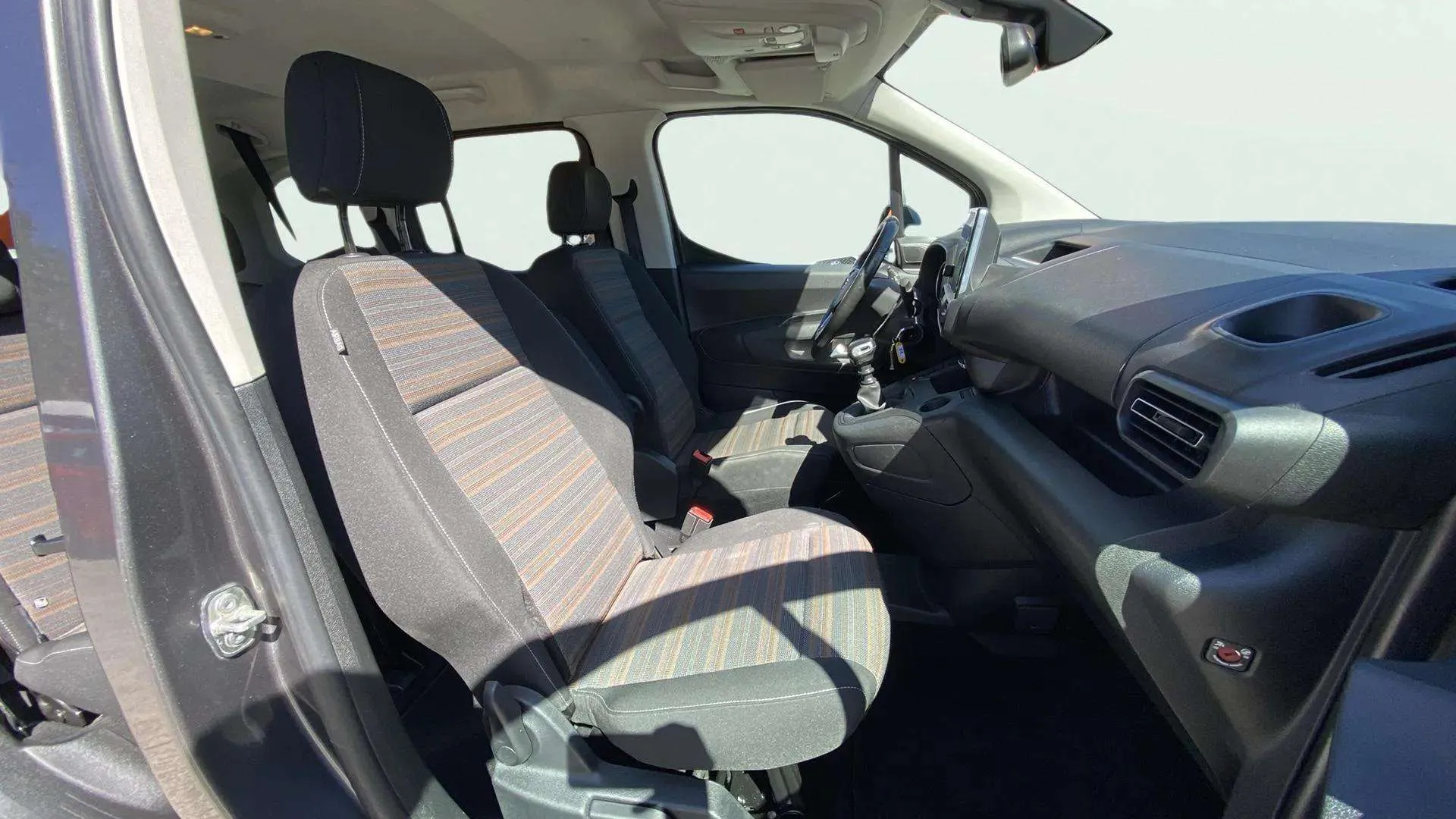 Opel Combo 1.5 TD Selective XL - foto 18