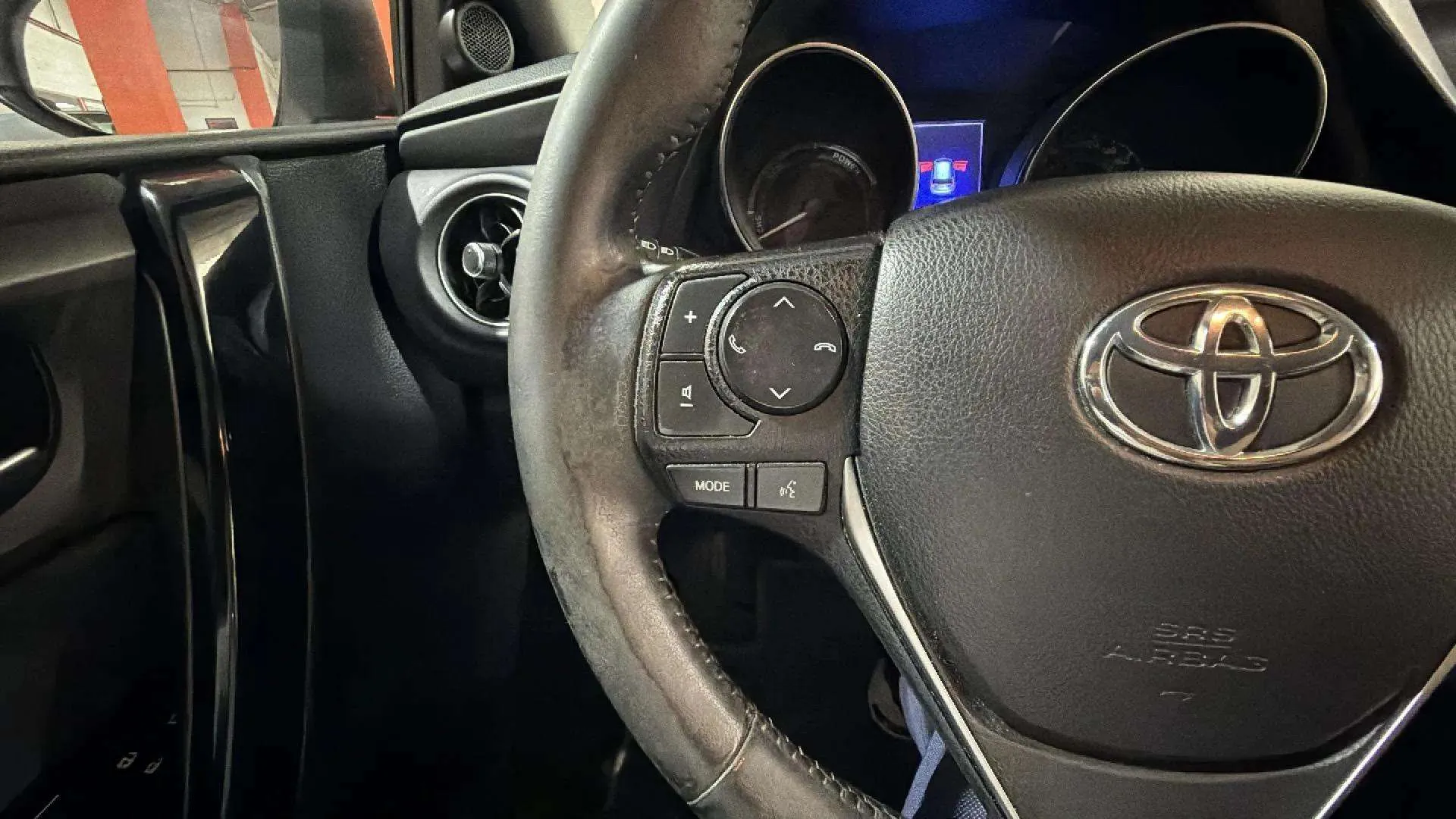 Toyota Auris 1.8 140H Hybrid Feel! - foto 18