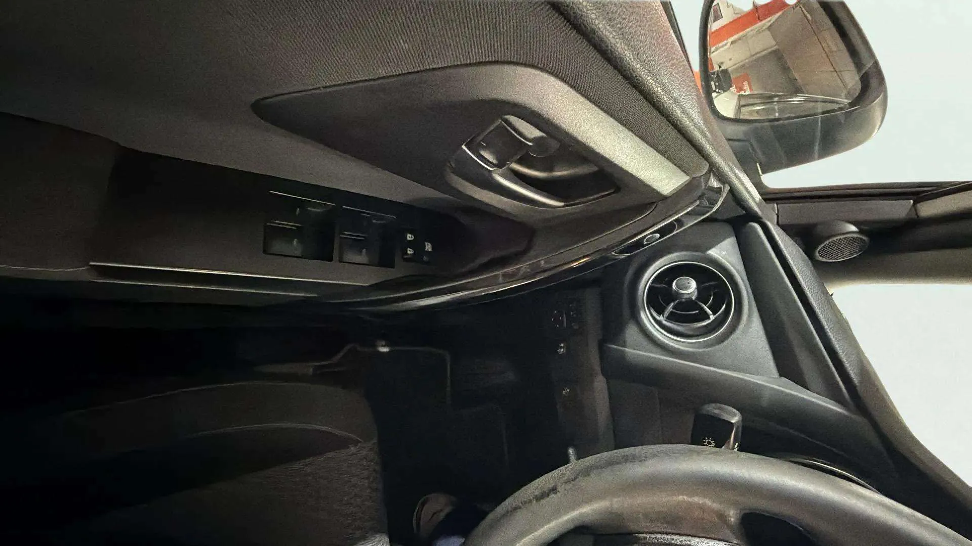 Toyota Auris 1.8 140H Hybrid Feel! - foto 15