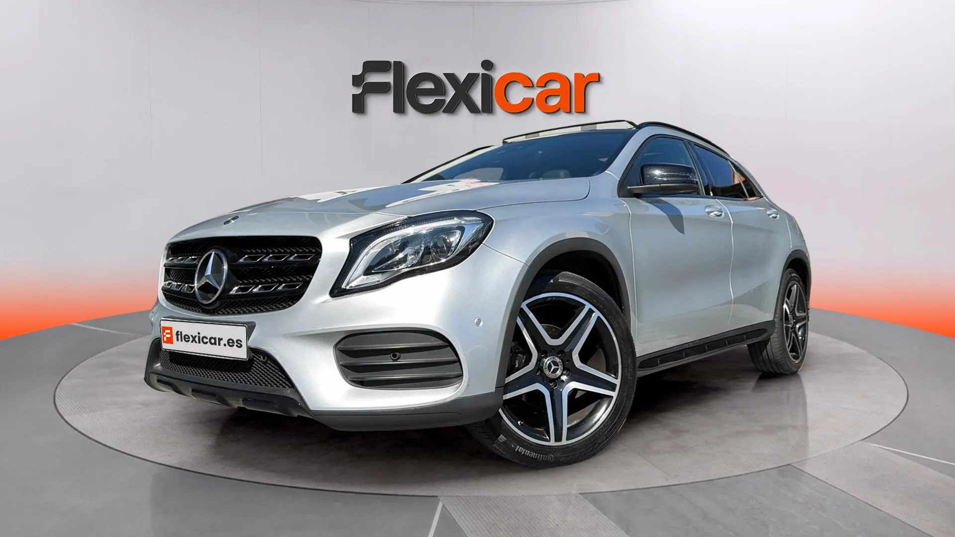 Mercedes-Benz GLA 180 - foto 3