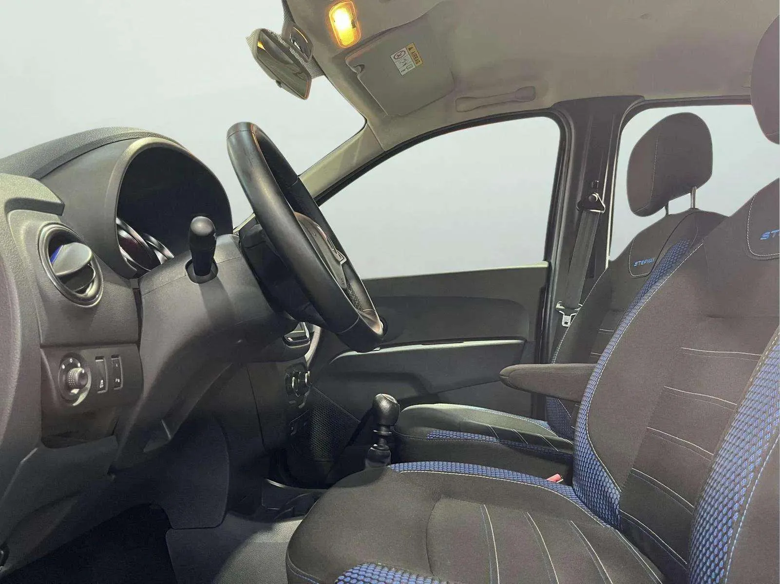Dacia Lodgy SL Aniversario Blue dCi 7Pl - foto 20