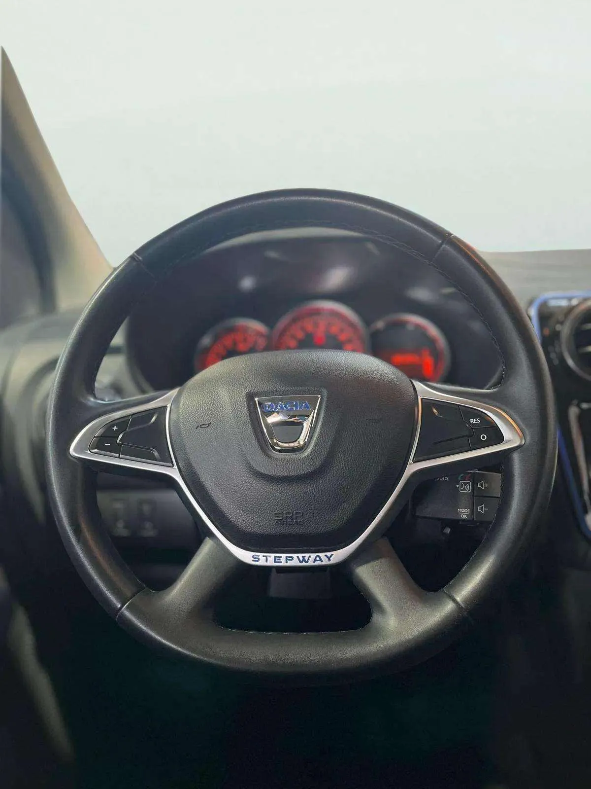 Dacia Lodgy SL Aniversario Blue dCi 7Pl - foto 14