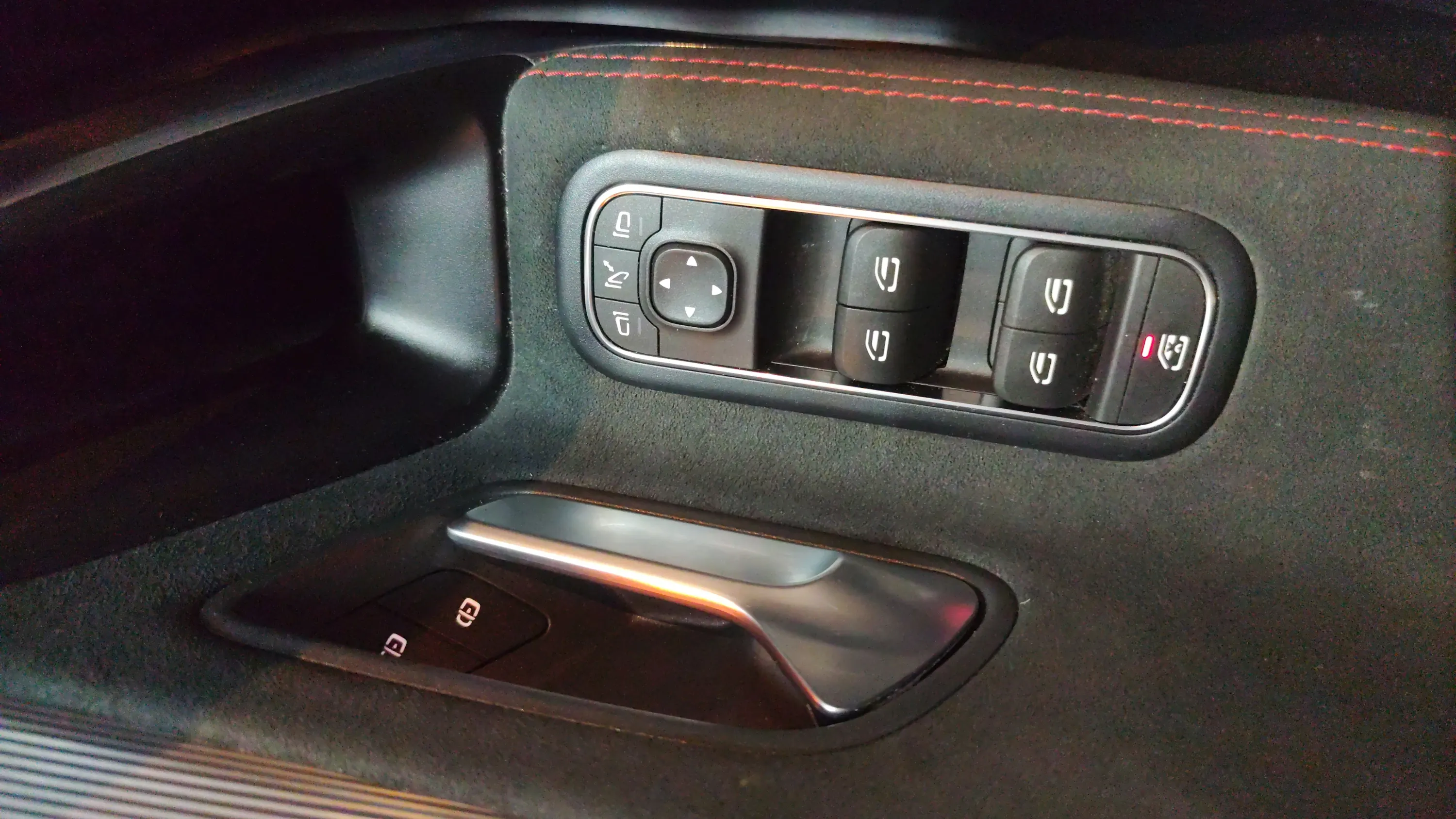 Mercedes-Benz CLA 180 - foto 20