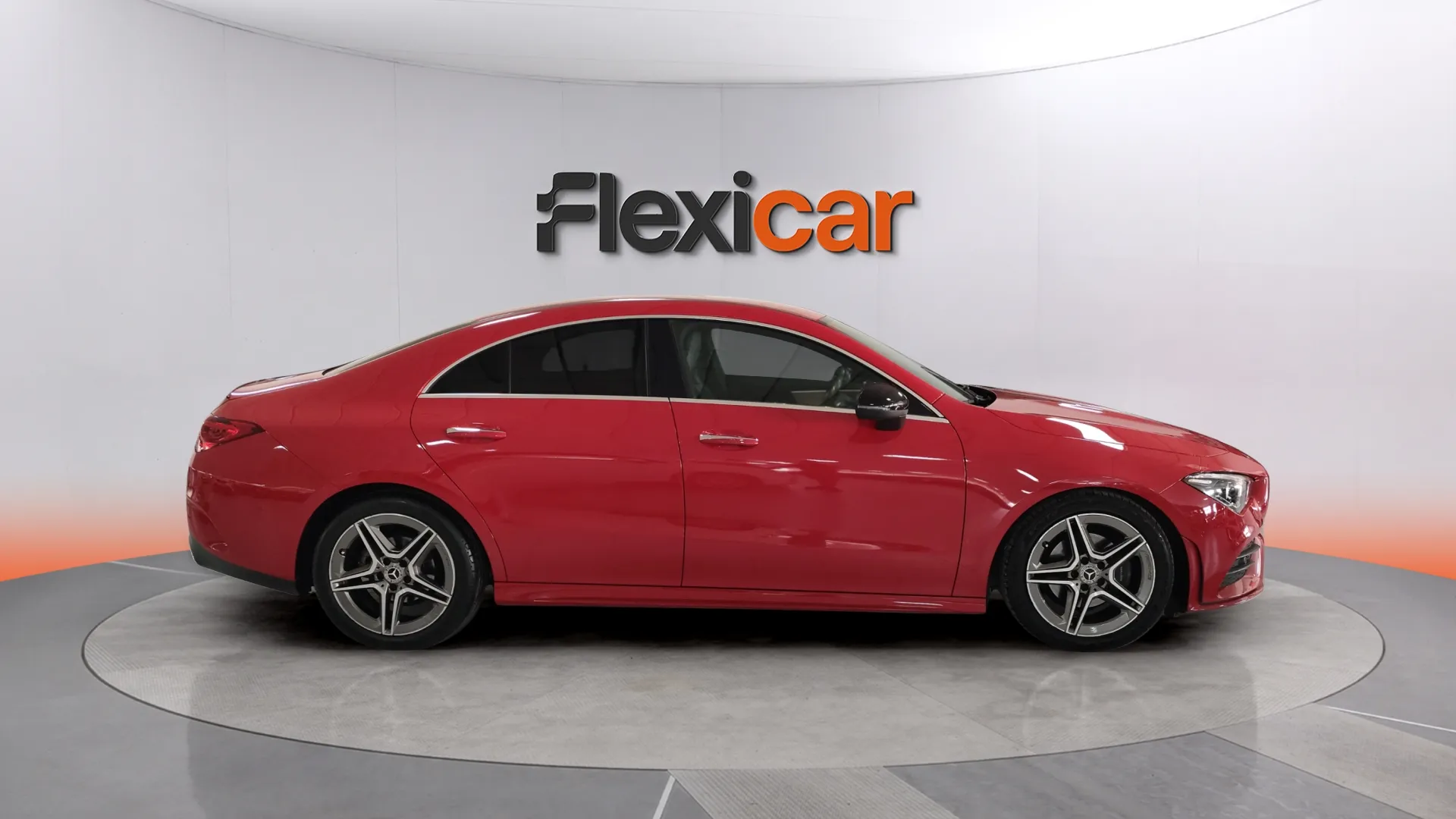 Mercedes-Benz CLA 180 - foto 7