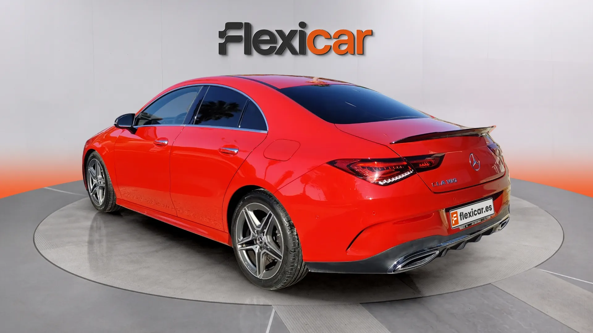 Mercedes-Benz CLA 180 - foto 5