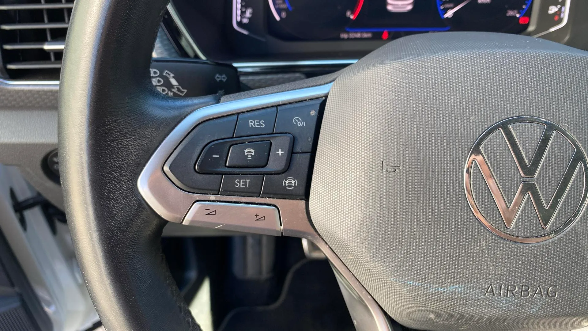 Volkswagen T-Cross Sport 1.0 TSI - foto 17