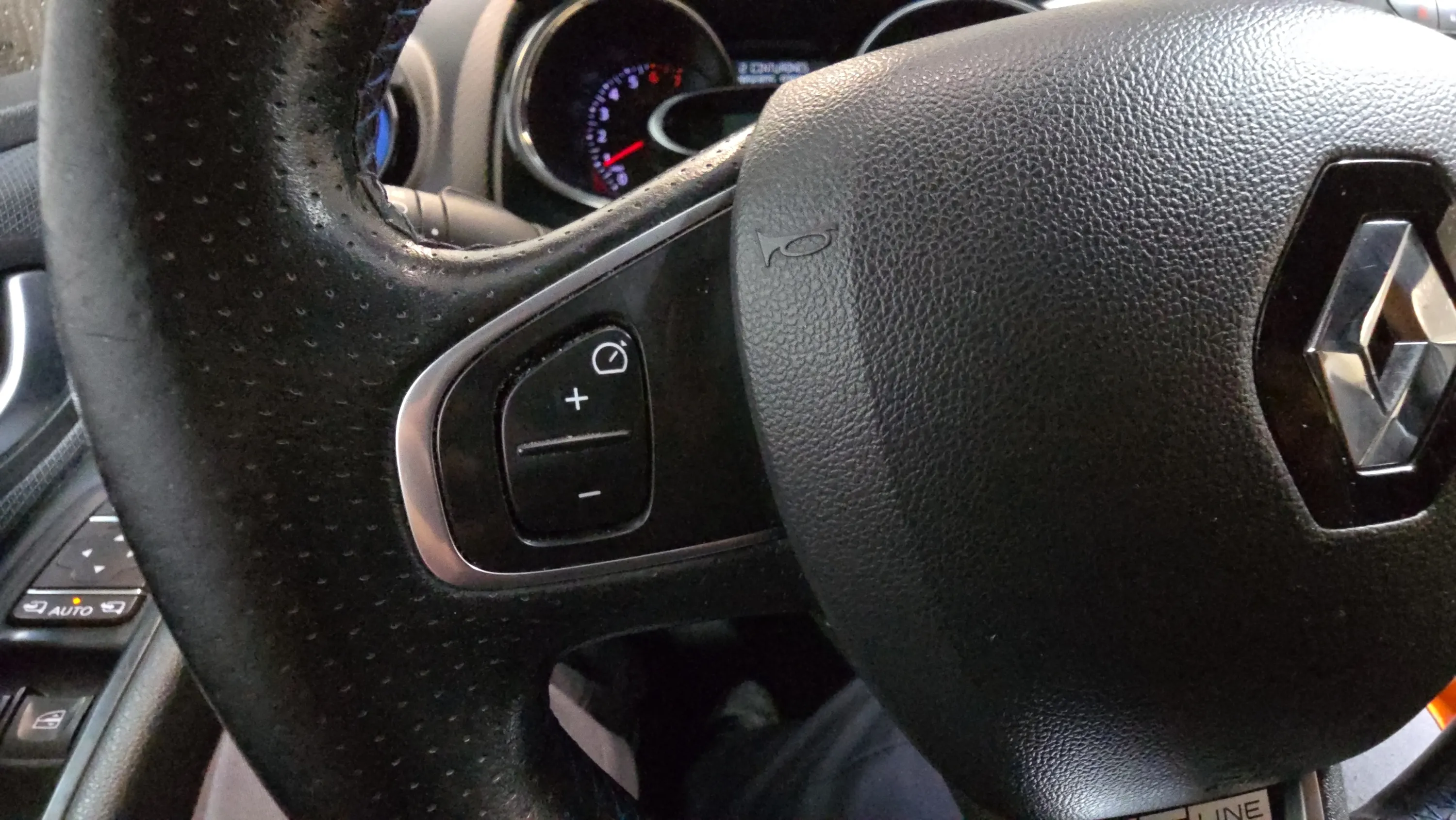 Renault Clio Intens TCe - foto 13