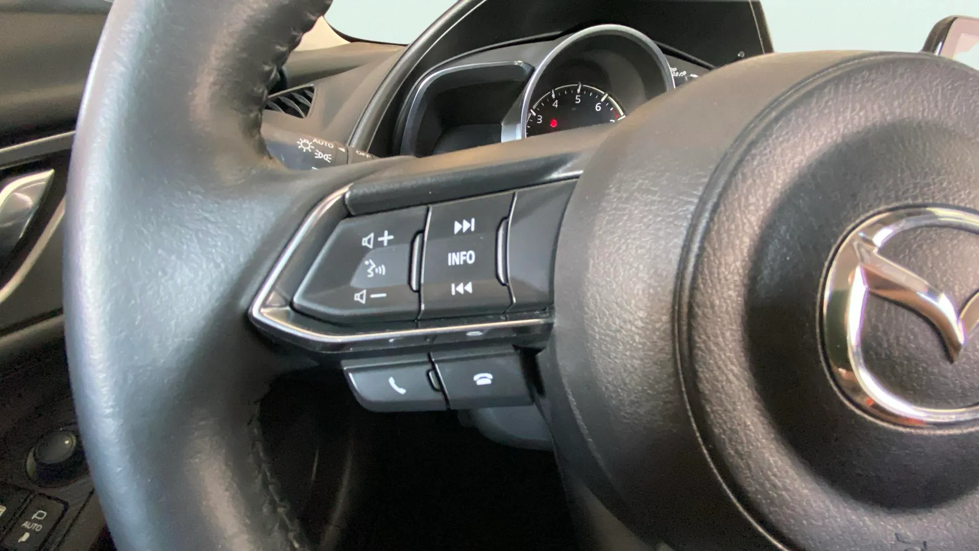 Mazda CX-3 2.0 G 2WD Evolution - foto 19