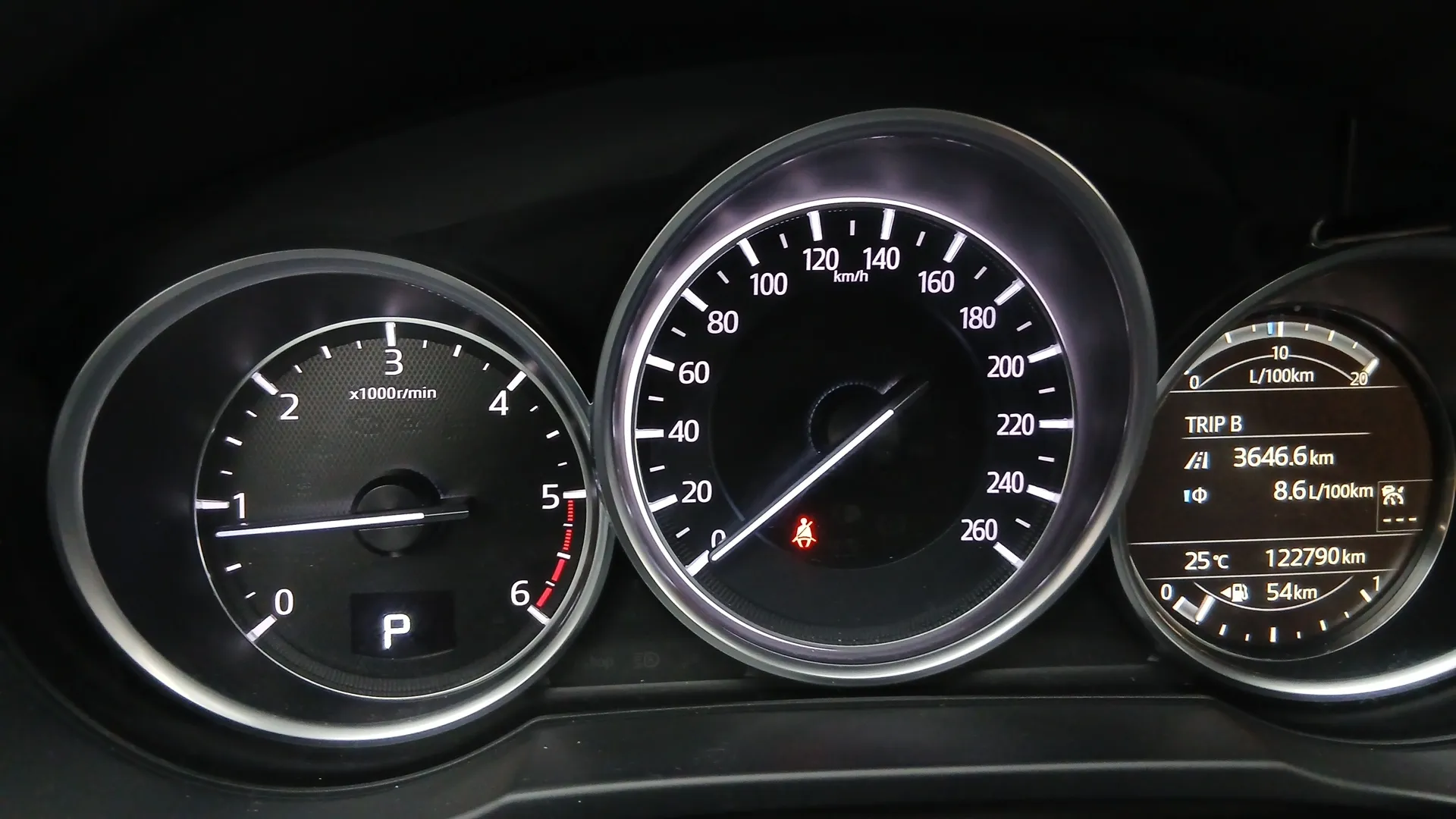 Mazda CX-5 2.2 D 4WD Evolution Design Nav - foto 9
