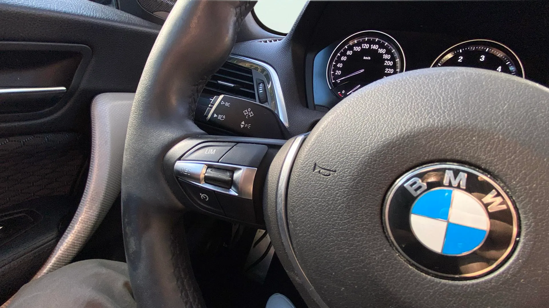 BMW Serie 2 218d - foto 18
