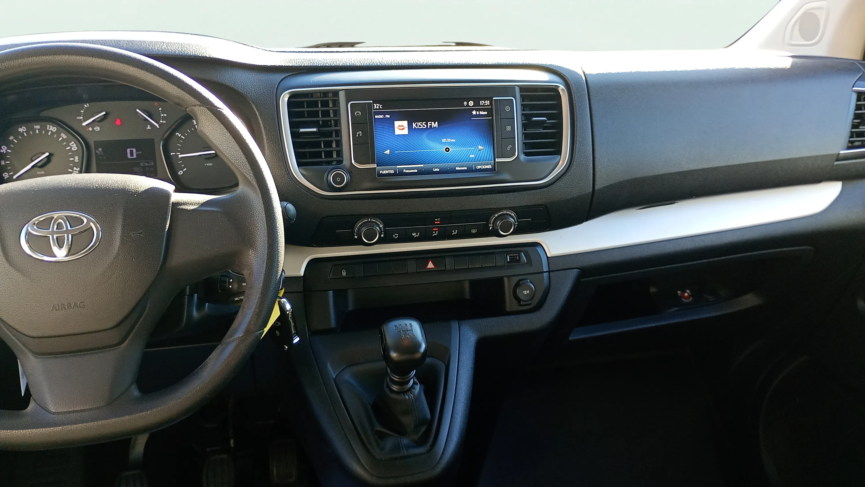 Toyota Proace Verso Shuttle L1 2.0D VX - foto 11