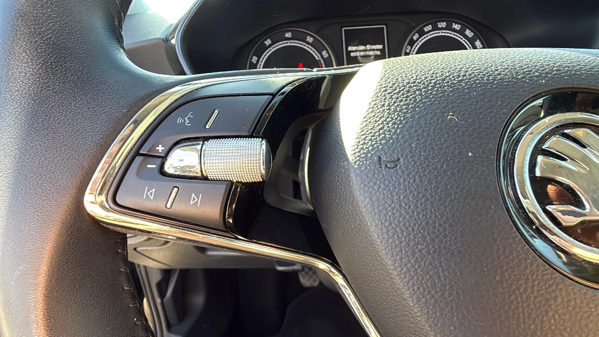Škoda Fabia 1.0 MPI Active - foto 16