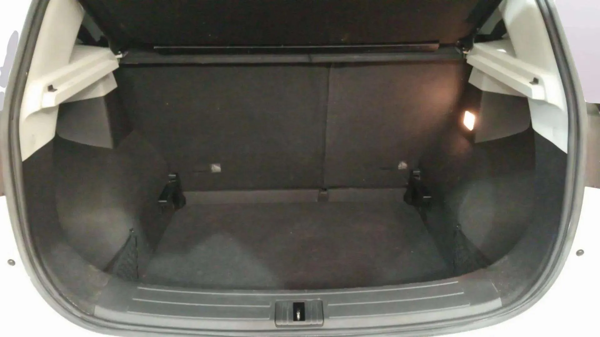MG ZS 1.5 Luxury - foto 9