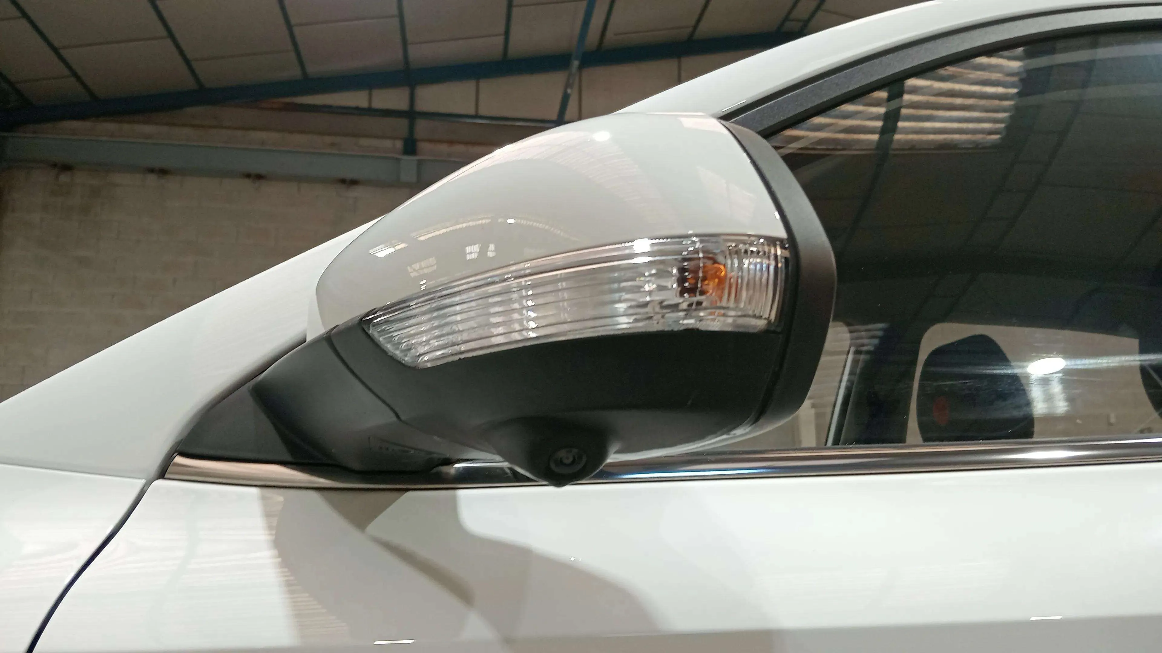 MG ZS 1.5 Luxury - foto 19