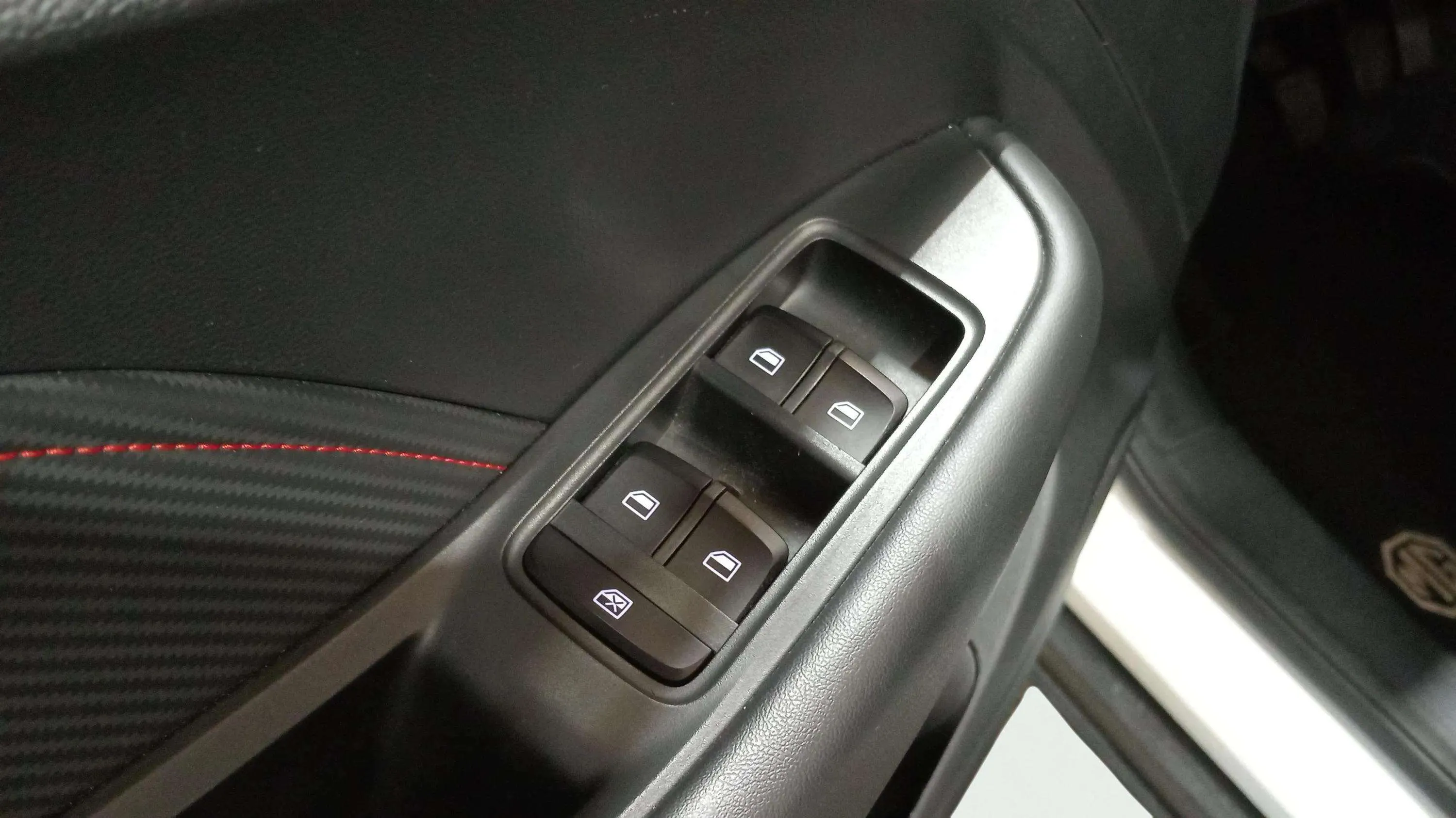 MG ZS 1.5 Luxury - foto 14