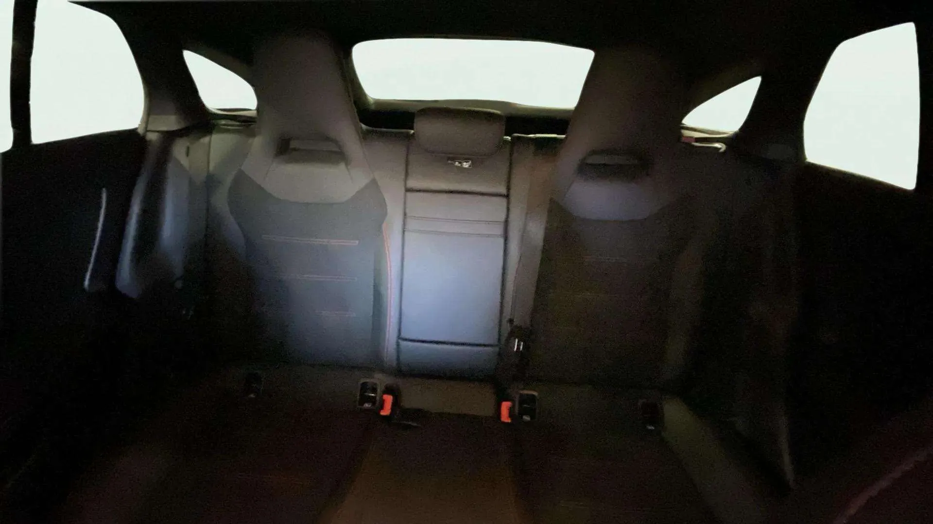 Mercedes-Benz CLA 200 D DCT Shooting Brake - foto 14
