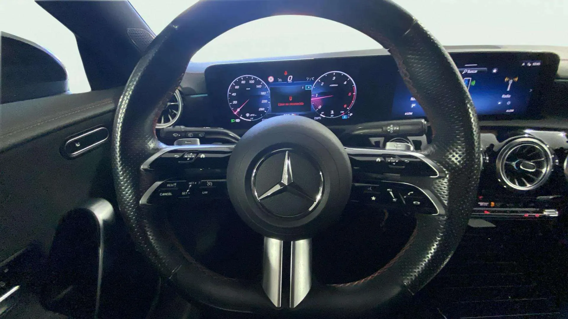 Mercedes-Benz CLA 200 D DCT Shooting Brake - foto 9
