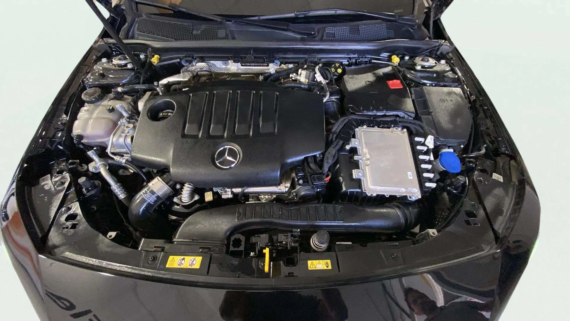 Mercedes-Benz CLA 200 D DCT Shooting Brake - foto 24