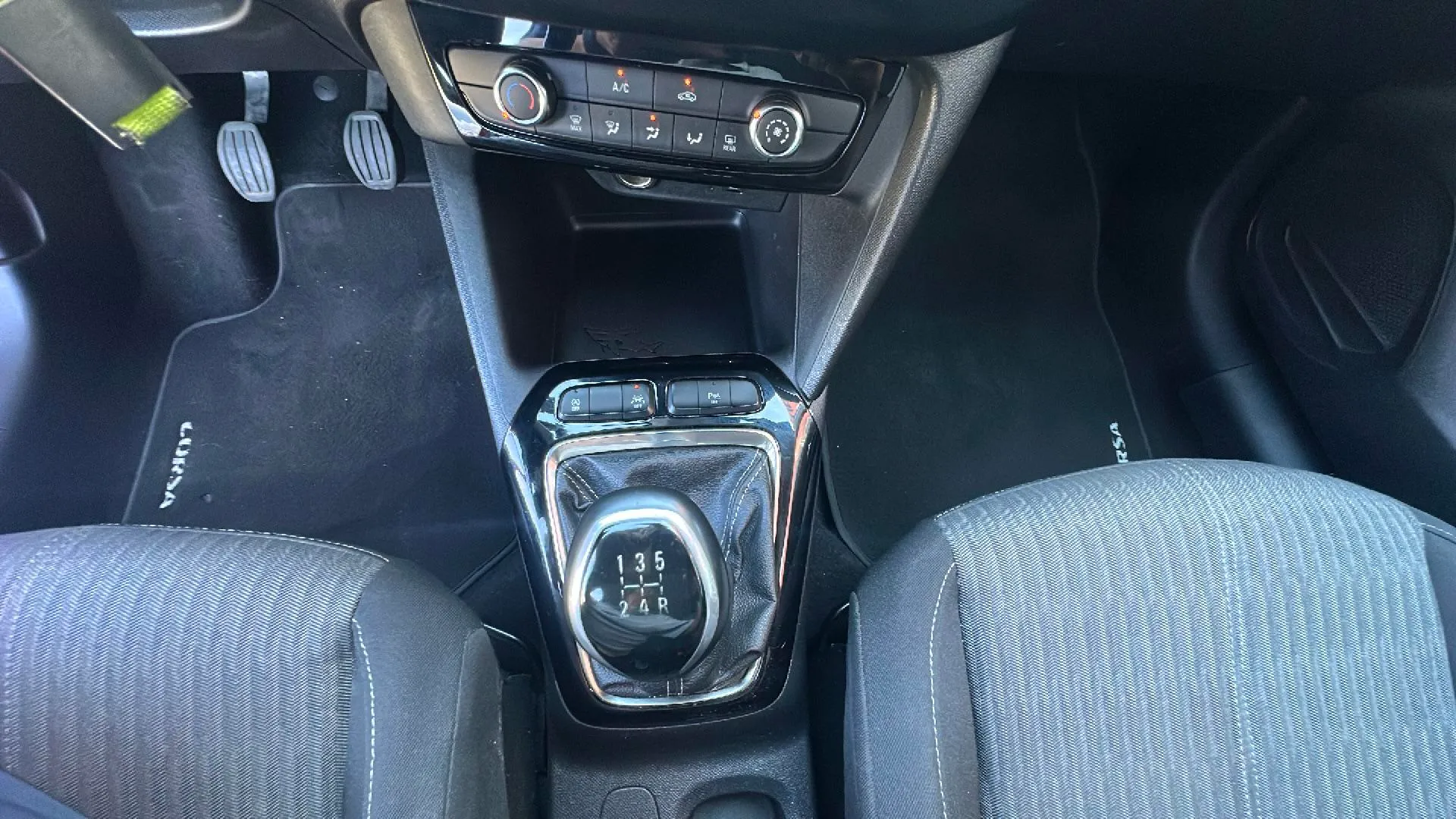 Opel Corsa 1.2 XEL Elegance - foto 19