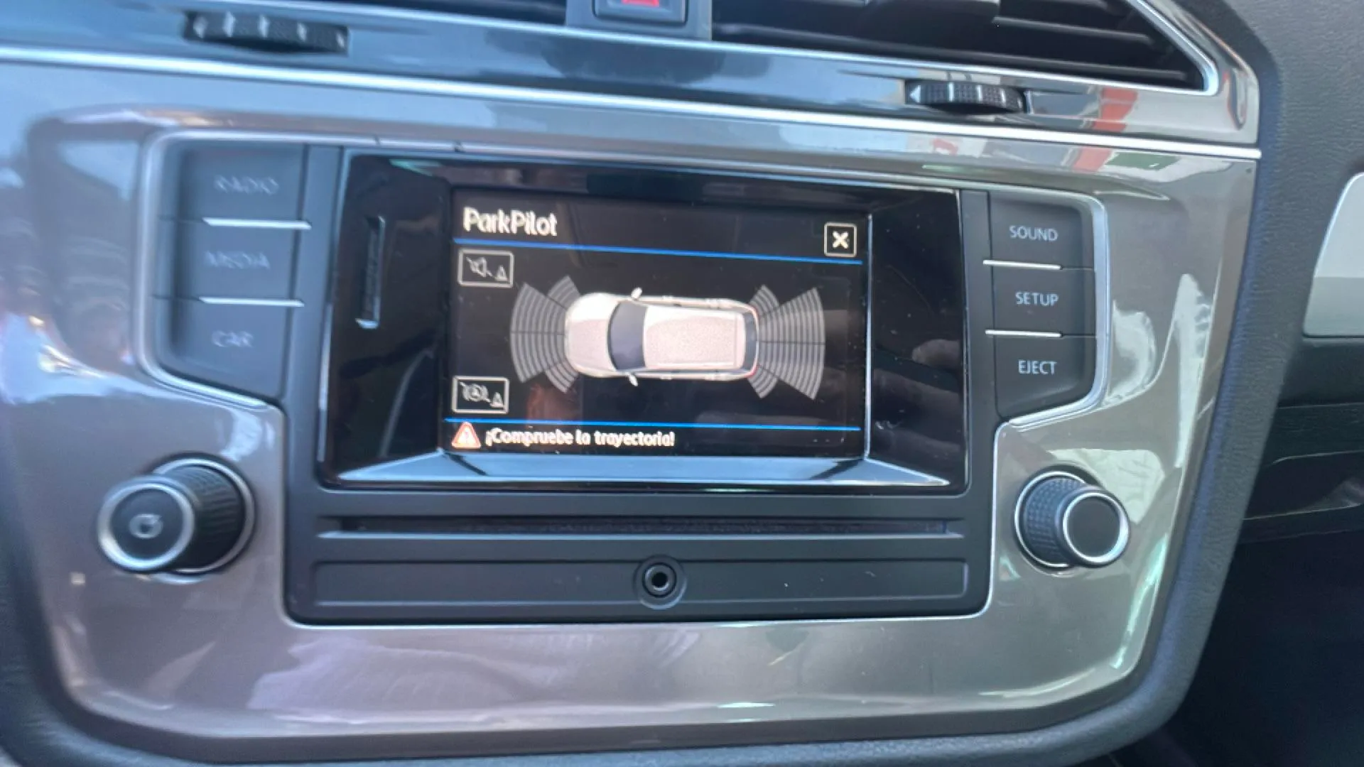 Volkswagen Tiguan Advance 2.0 TDI DSG - foto 22