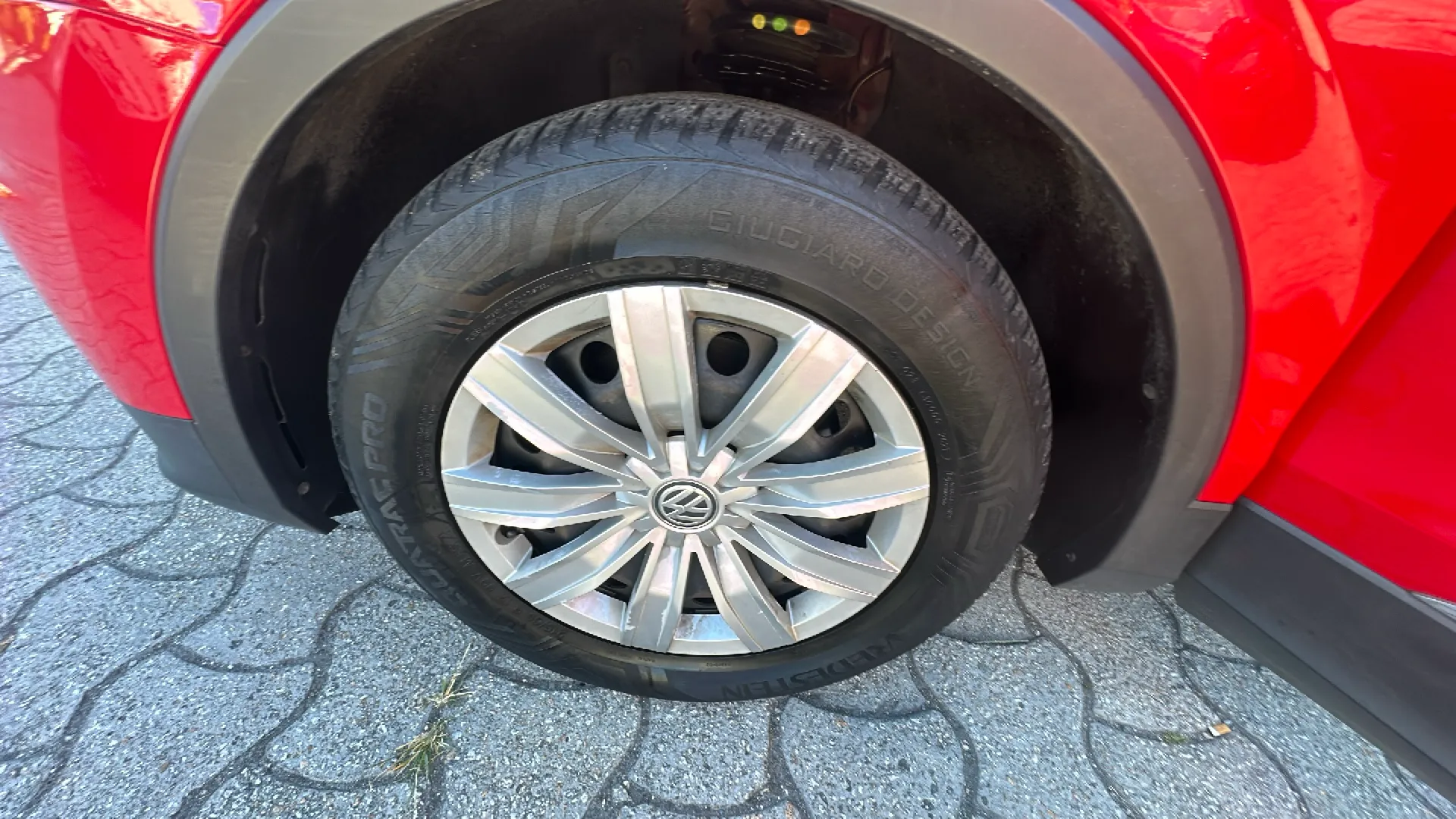 Volkswagen Tiguan Advance 2.0 TDI DSG - foto 25