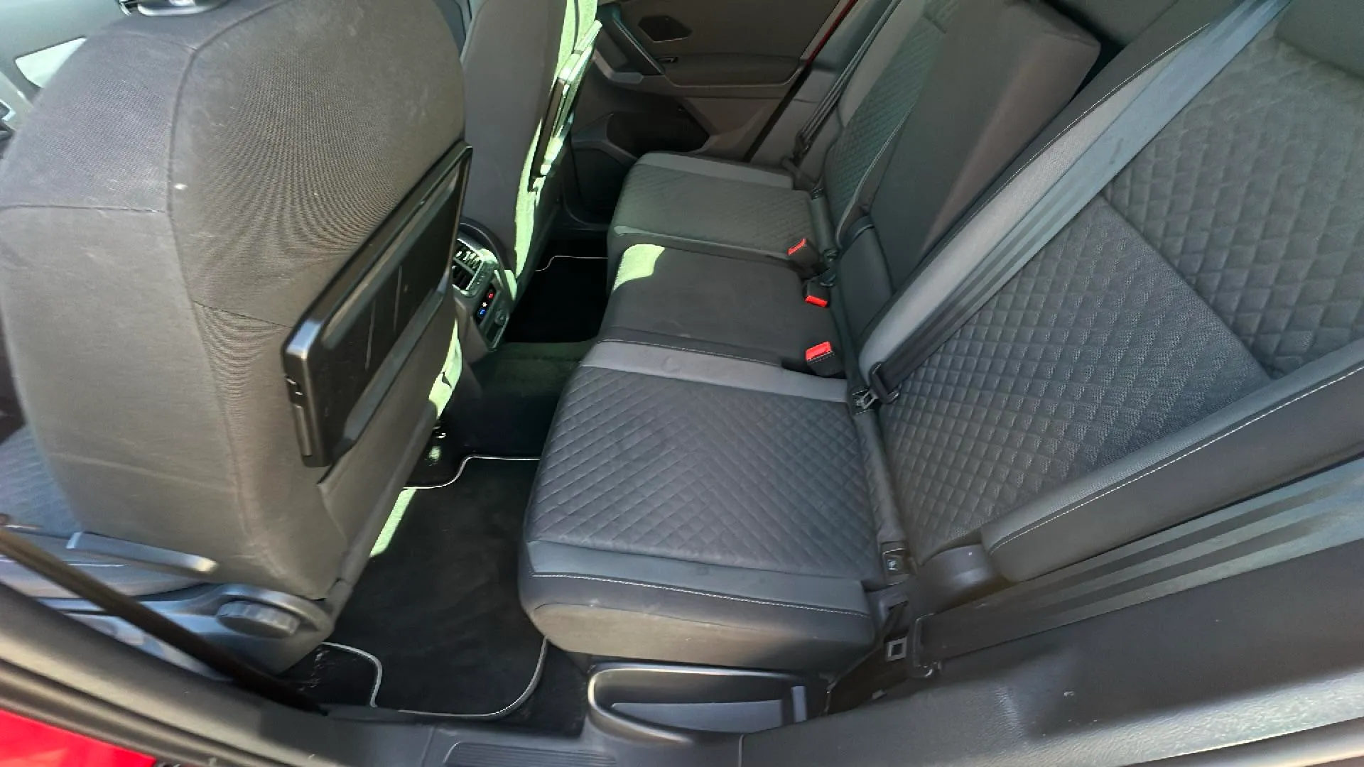 Volkswagen Tiguan Advance 2.0 TDI DSG - foto 15