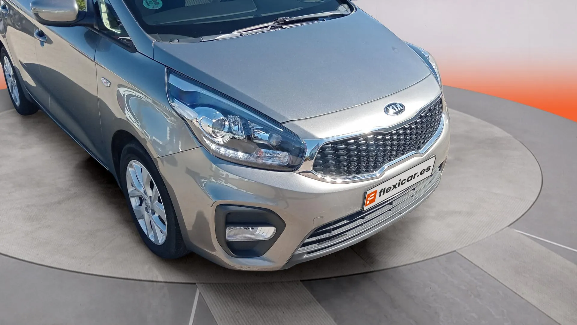 Kia Carens 1.6 GDi Basic - foto 14