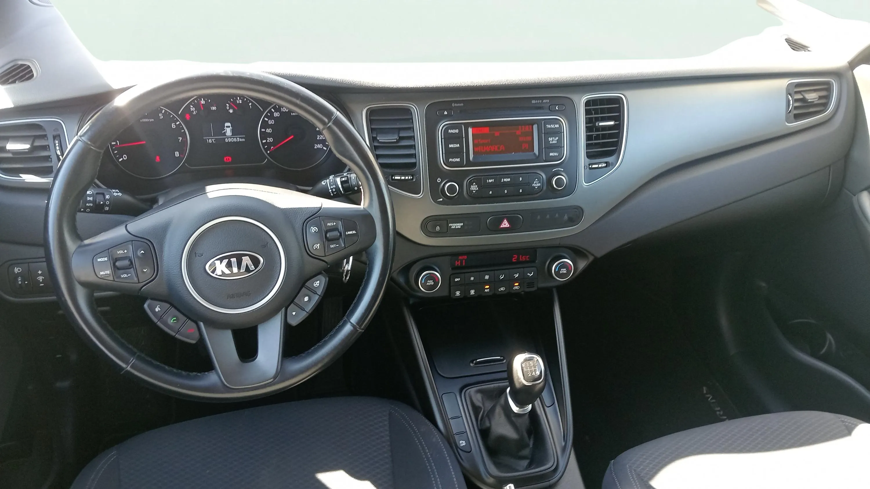 Kia Carens 1.6 GDi Basic - foto 15