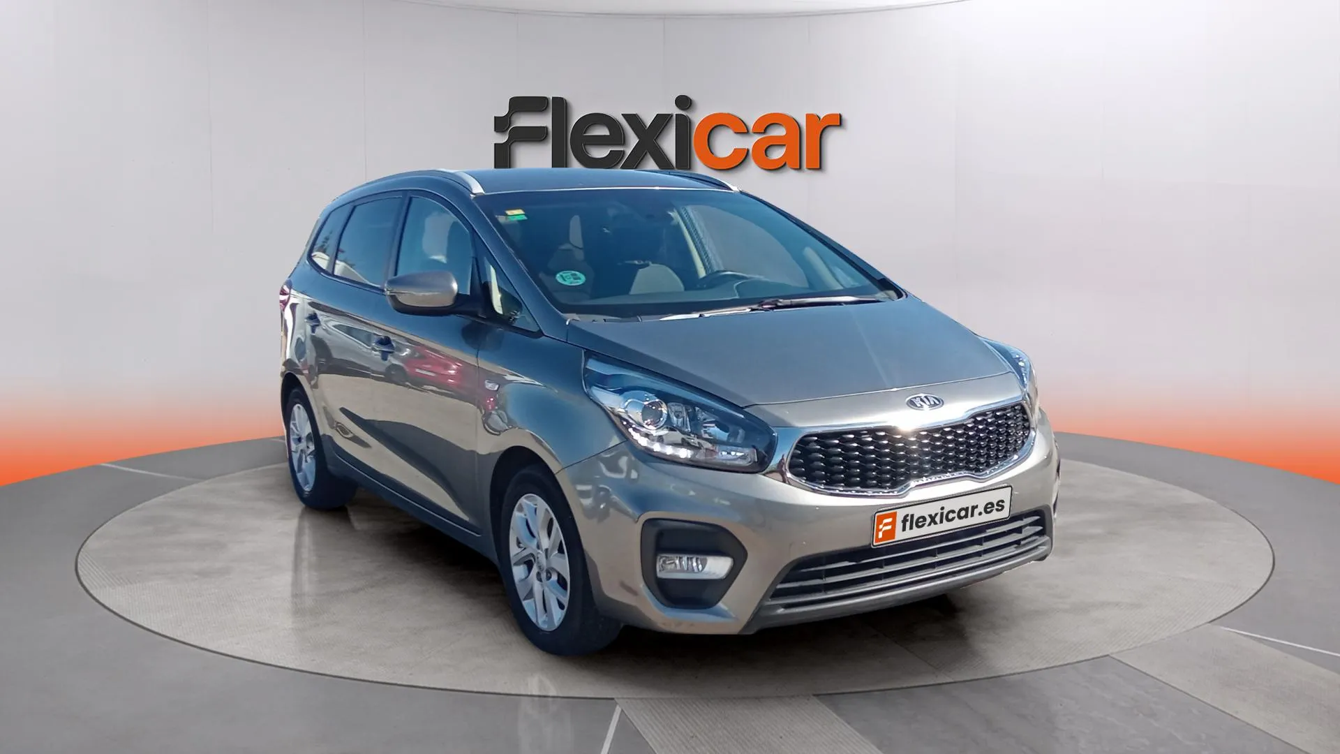 Kia Carens 1.6 GDi Basic - foto 2