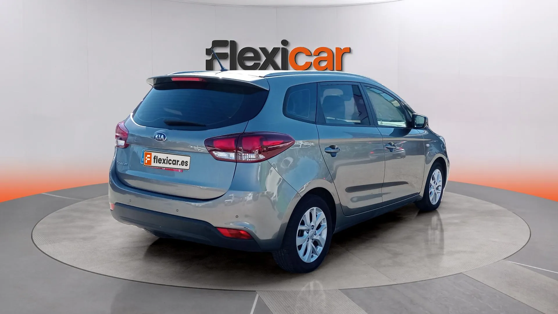 Kia Carens 1.6 GDi Basic - foto 10