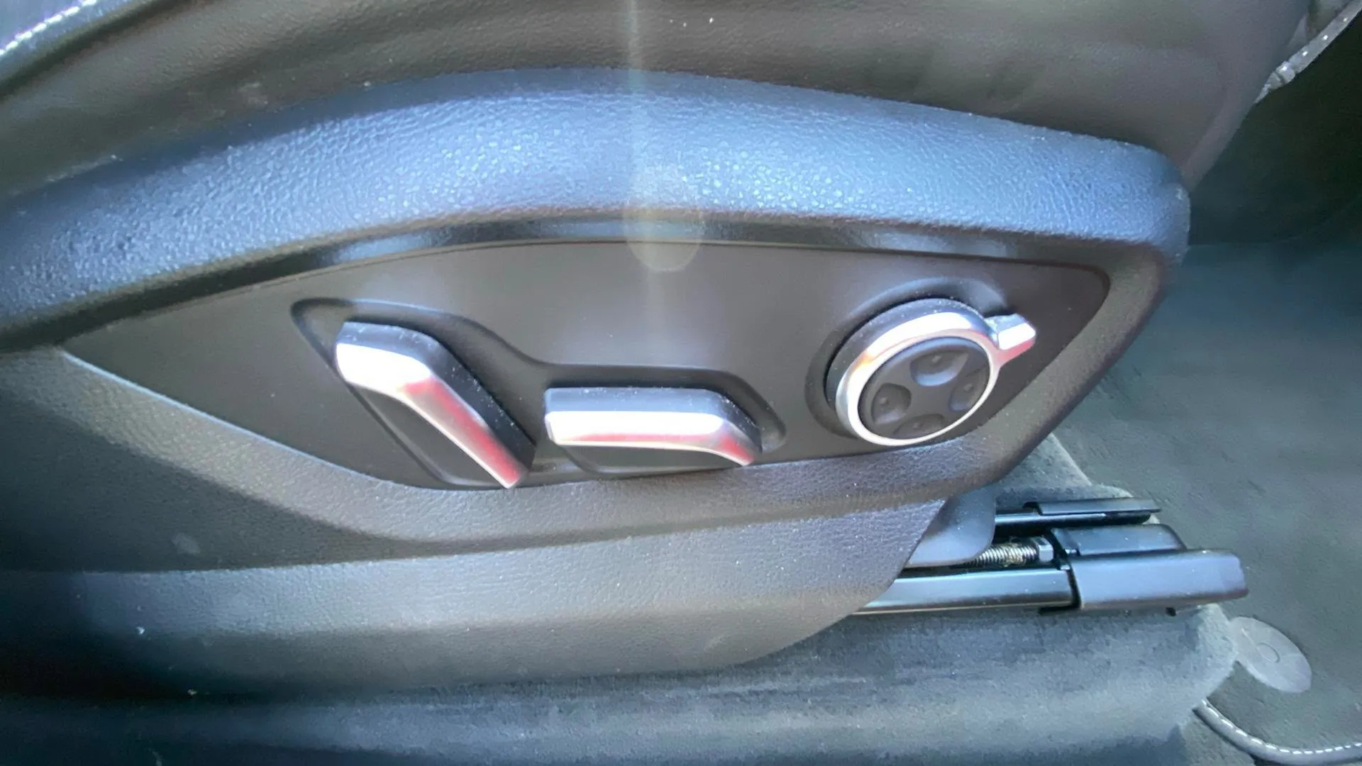 Audi Q7 3.0 TDI quattro tiptronic - foto 23