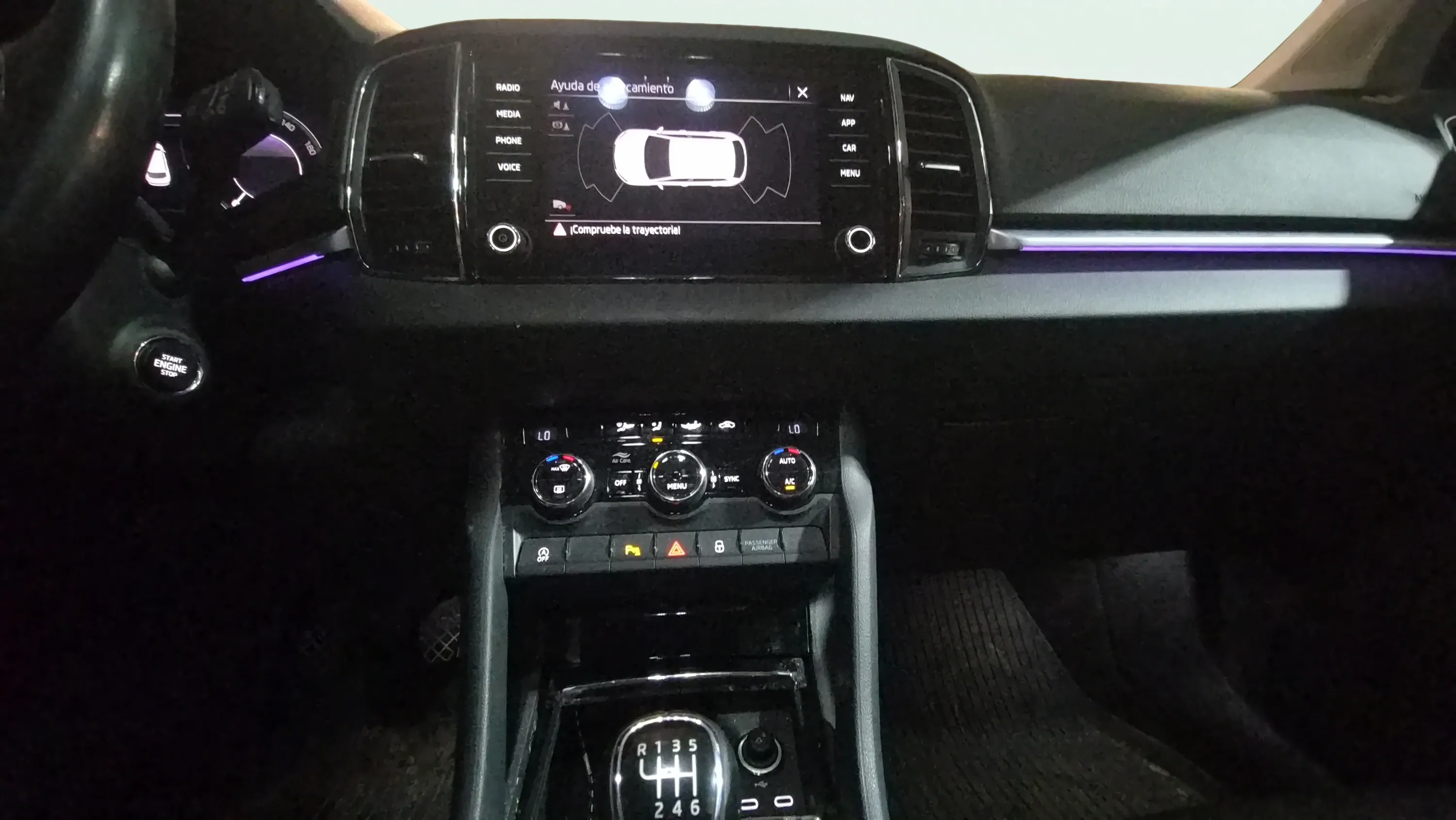 Škoda Karoq 1.0 TSI Active - foto 7