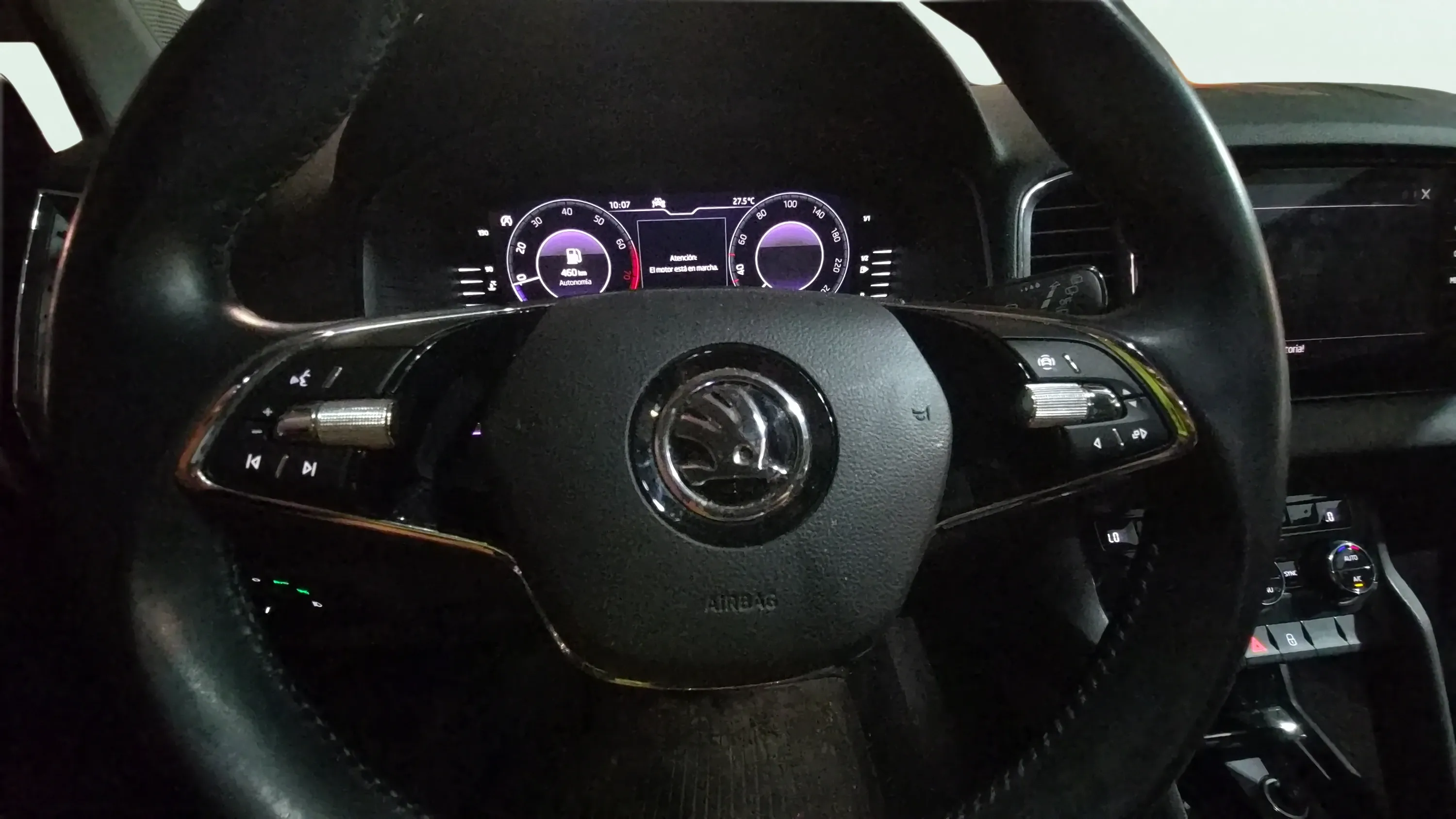 Škoda Karoq 1.0 TSI Active - foto 16