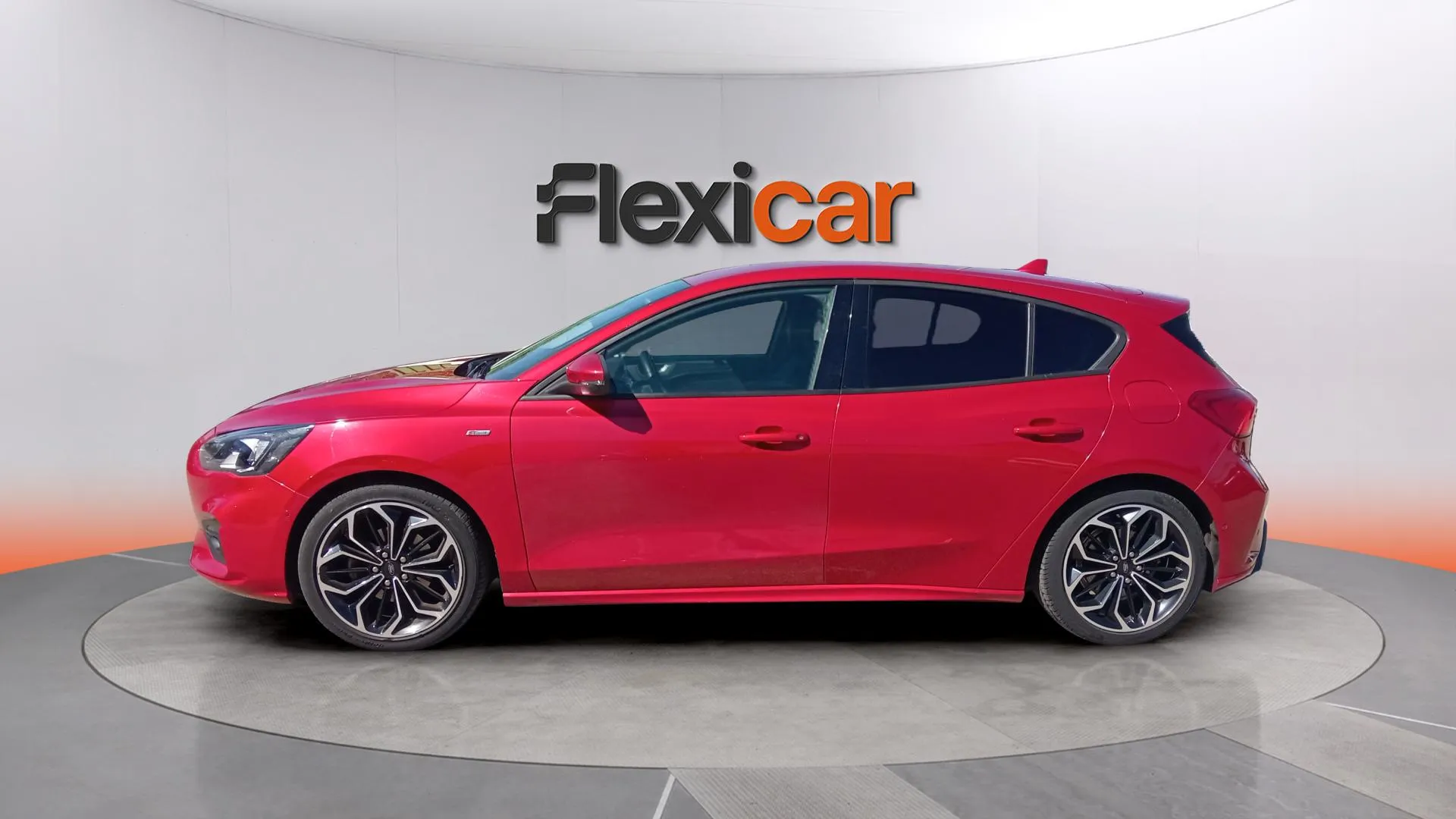 Ford Focus 1.0 EcoBoost MHEV ST-Line Design SIP - foto 6