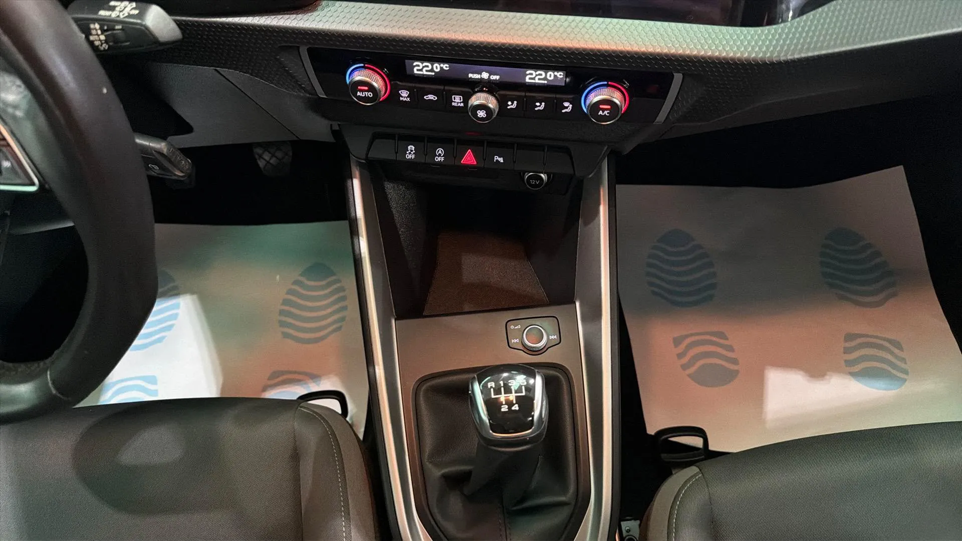 Audi A1 citycarver 25 TFSI - foto 11