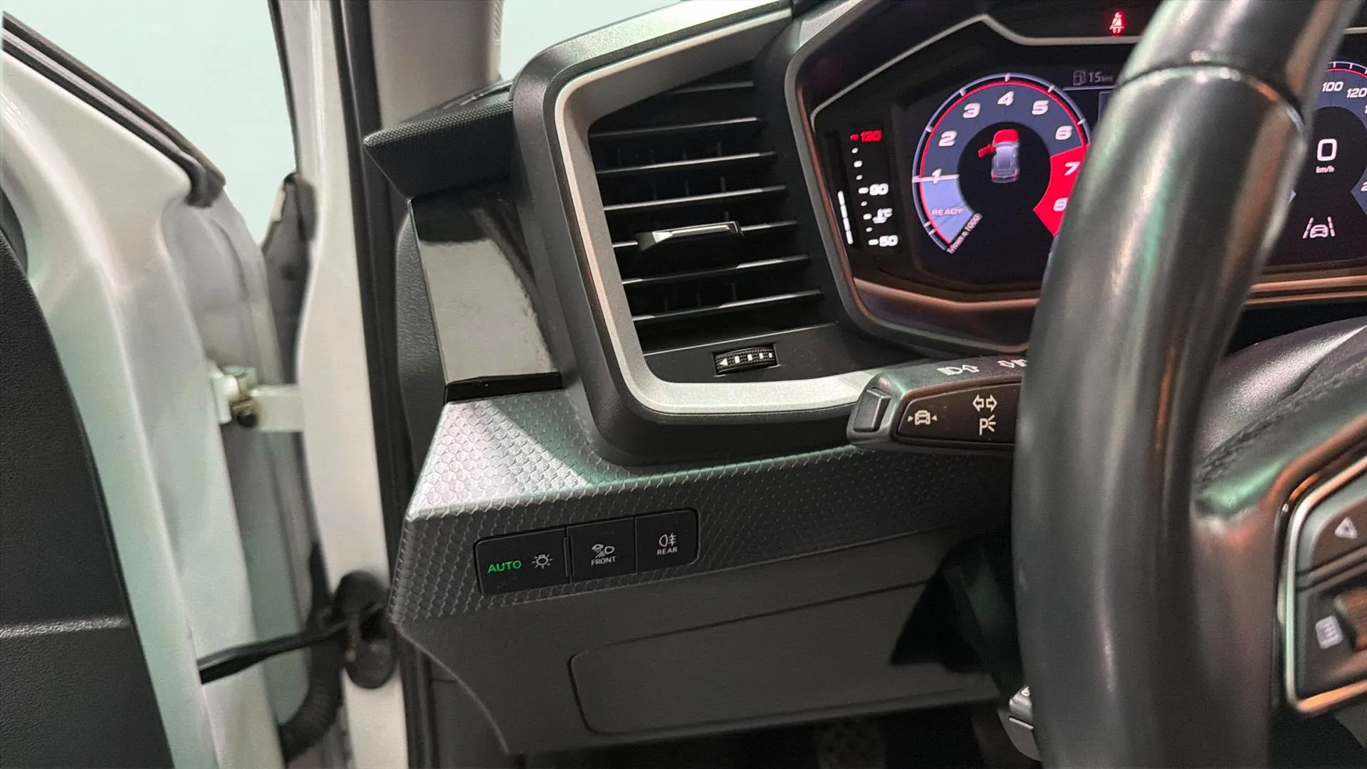 Audi A1 citycarver 25 TFSI - foto 12
