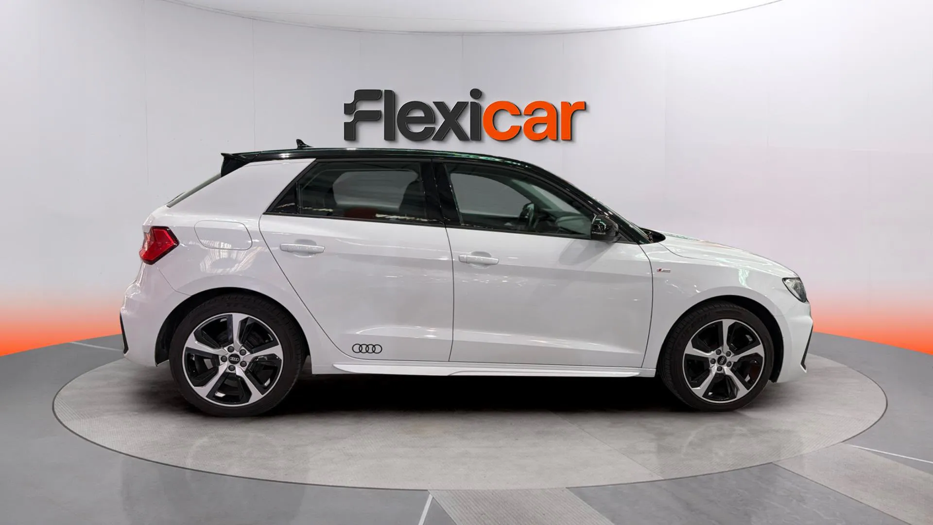 Audi A1 citycarver 25 TFSI - foto 8