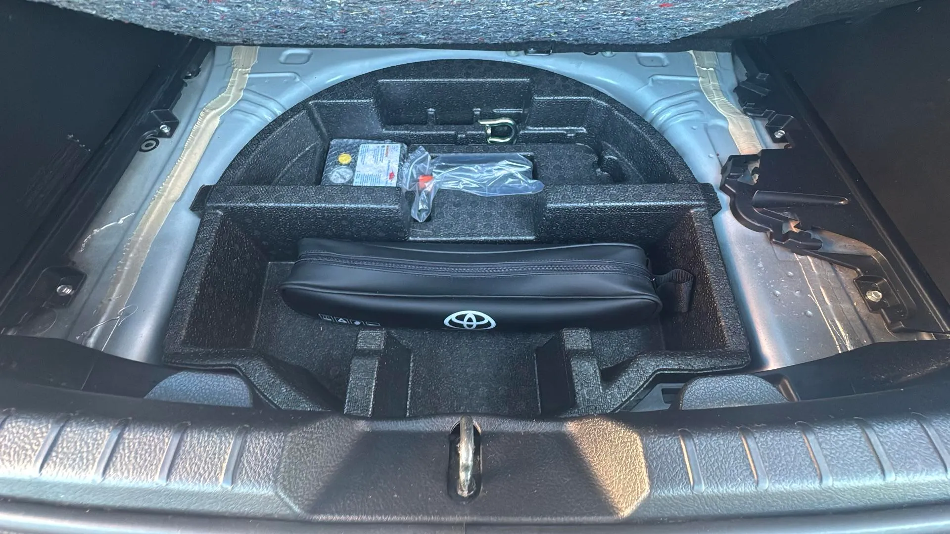 Toyota Yaris 1.5 Hybrid Feel - foto 22