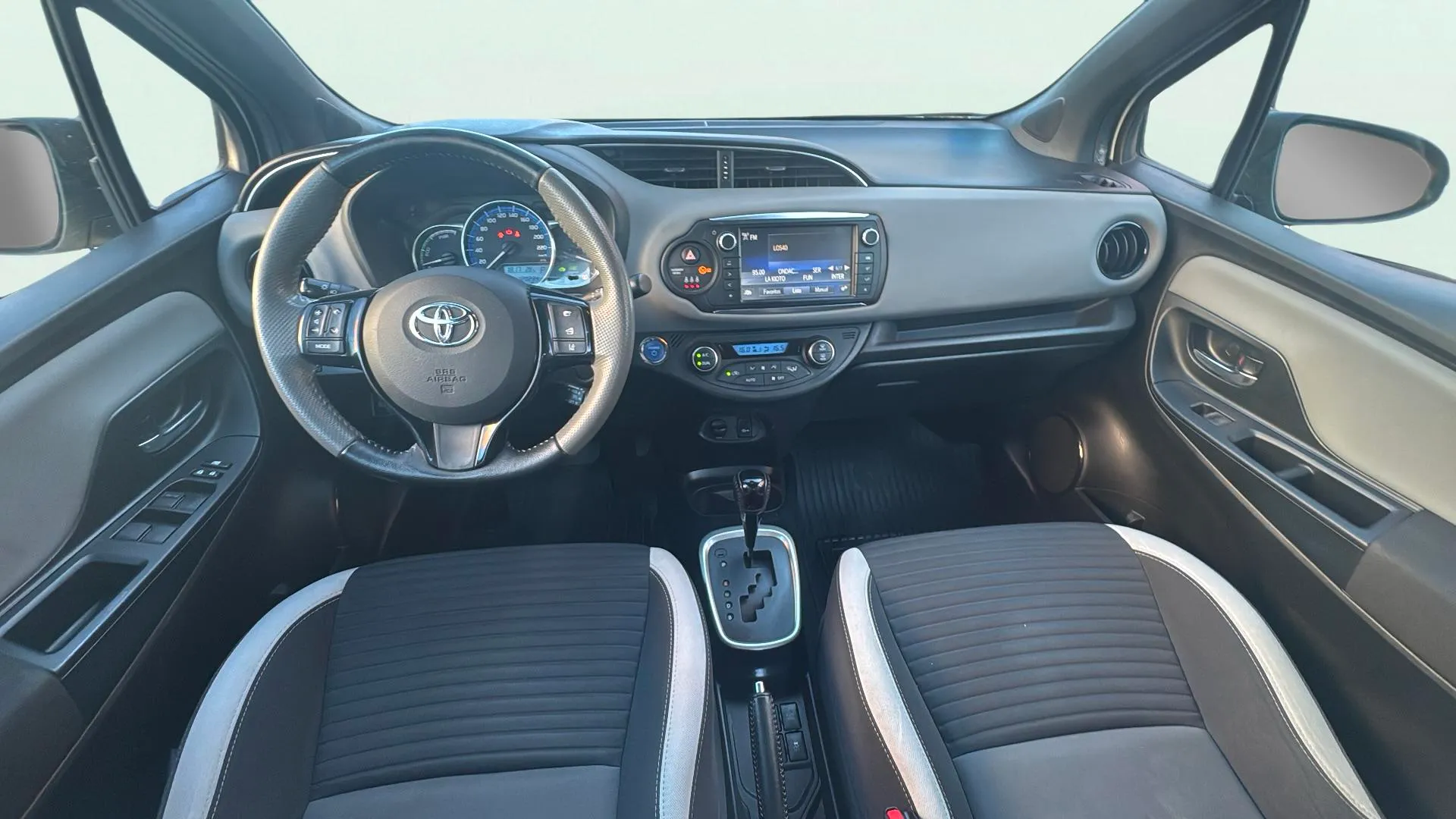 Toyota Yaris 1.5 Hybrid Feel - foto 10