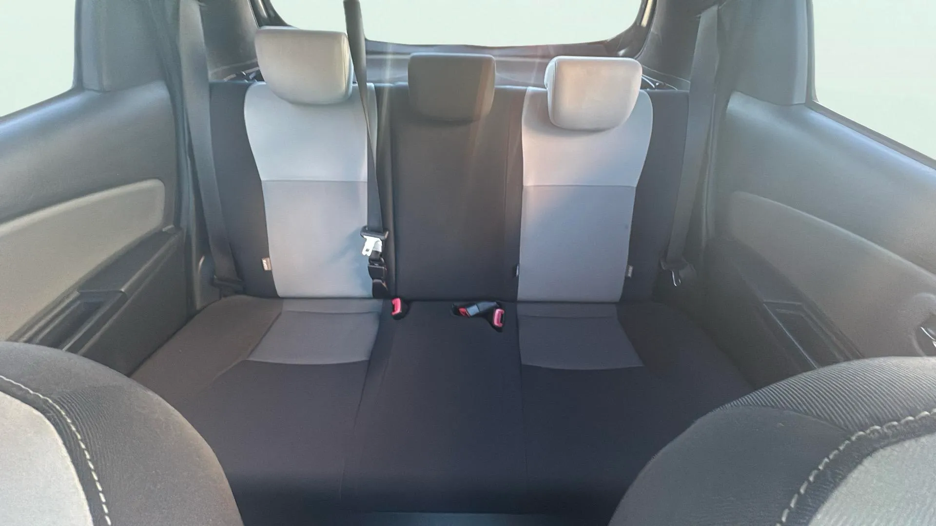 Toyota Yaris 1.5 Hybrid Feel - foto 16