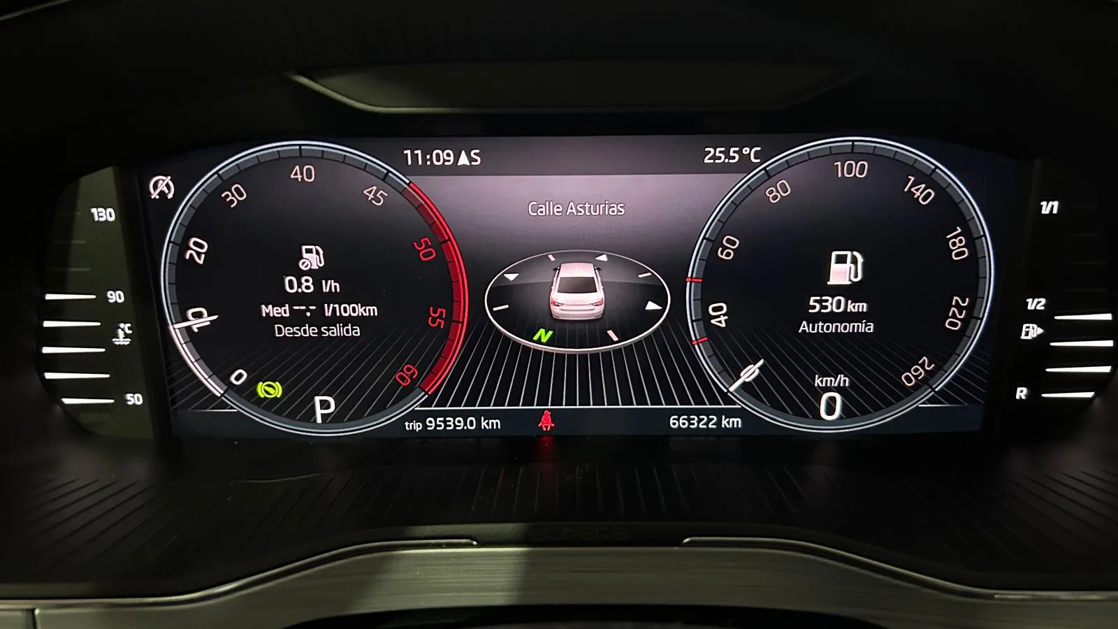 Škoda Superb 2.0 TDI DSG Ambition - foto 9