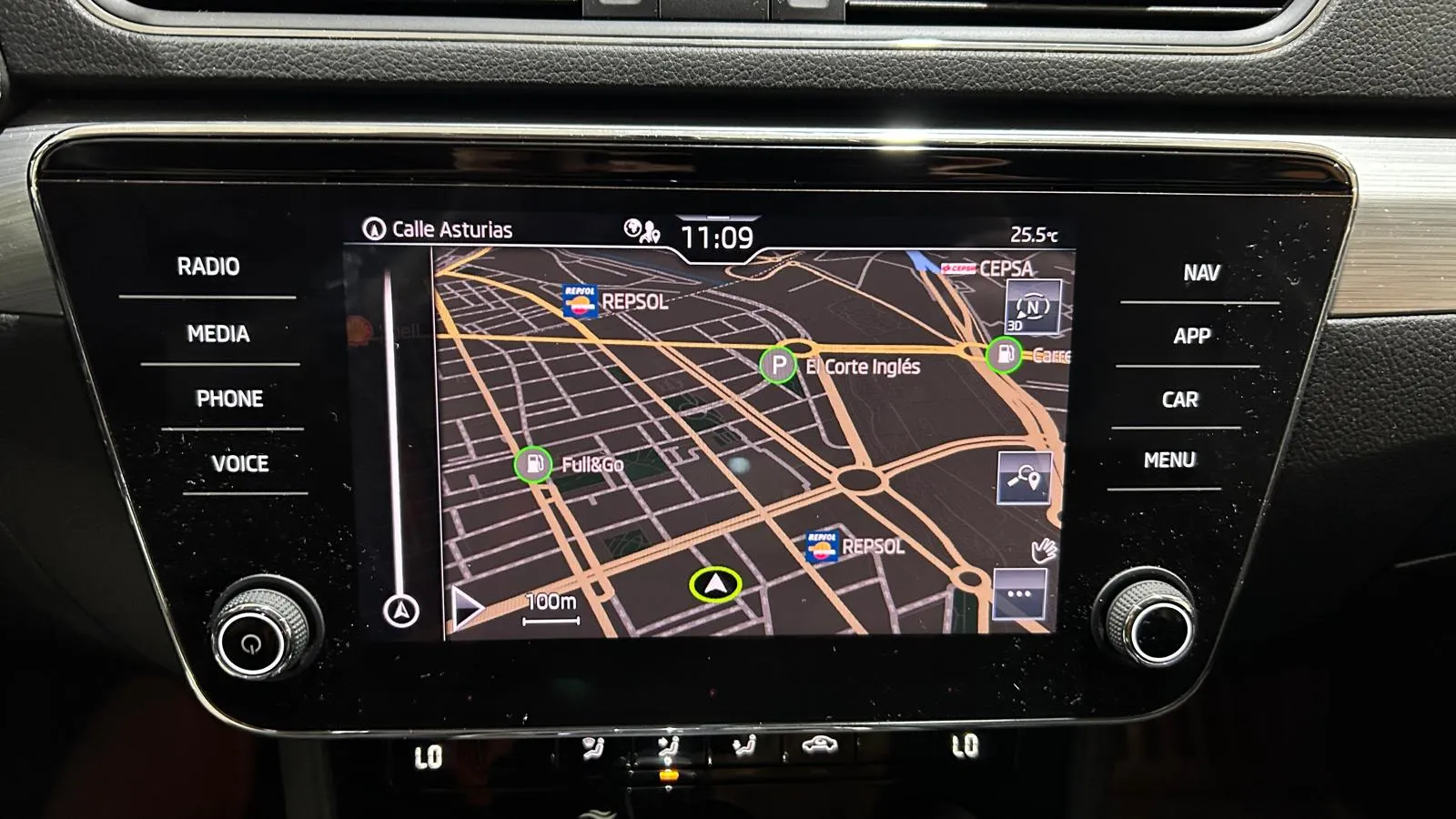 Škoda Superb 2.0 TDI DSG Ambition - foto 13