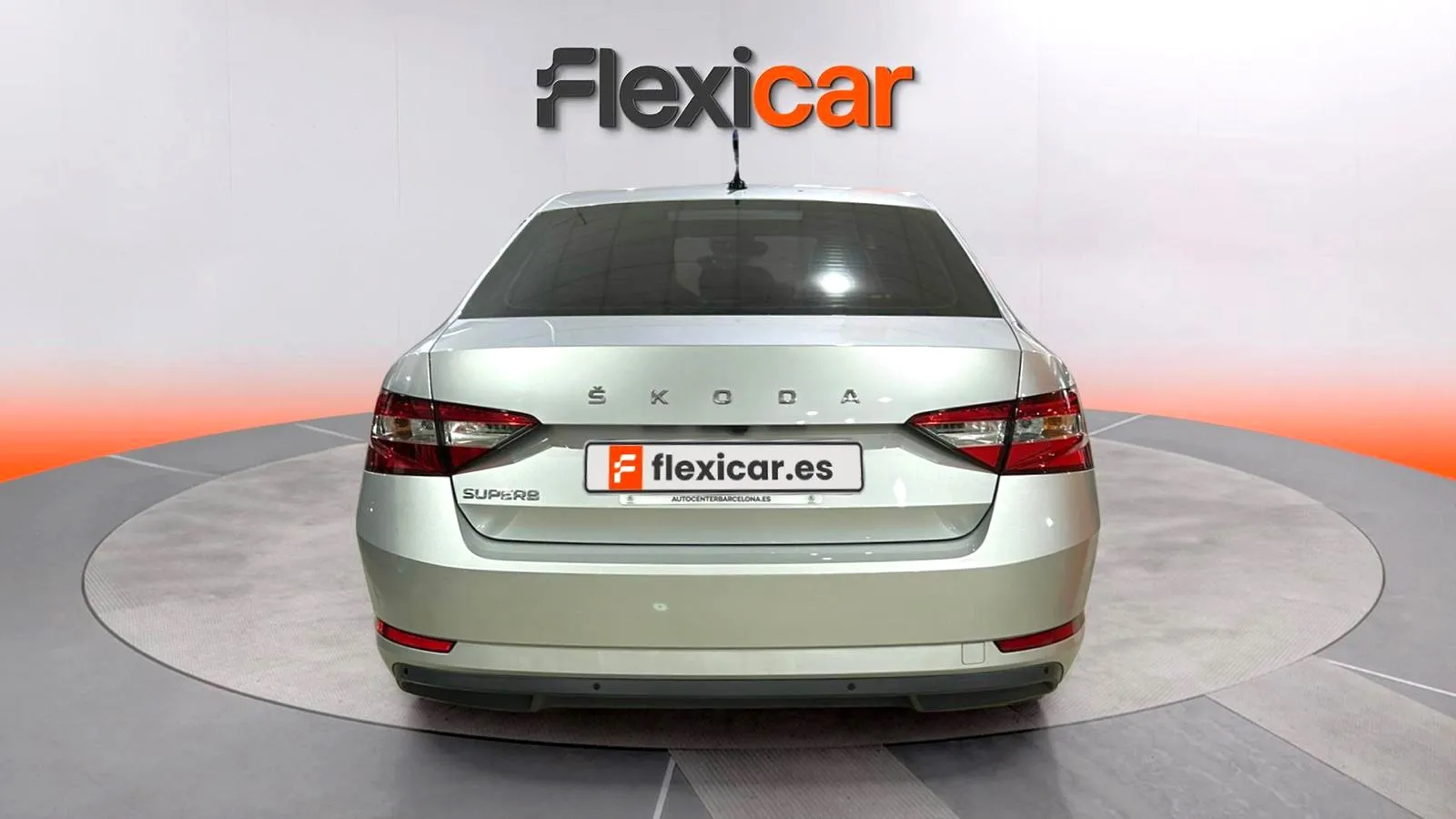 Škoda Superb 2.0 TDI DSG Ambition - foto 4