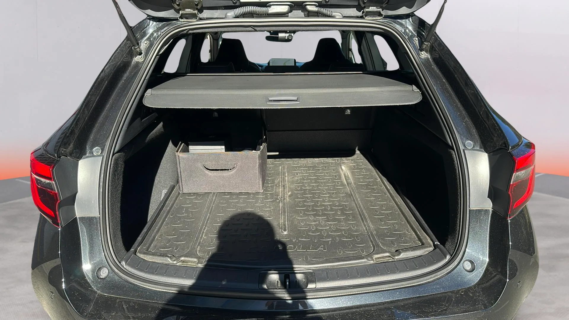 Toyota Corolla 140H Style Touring Sport - foto 16