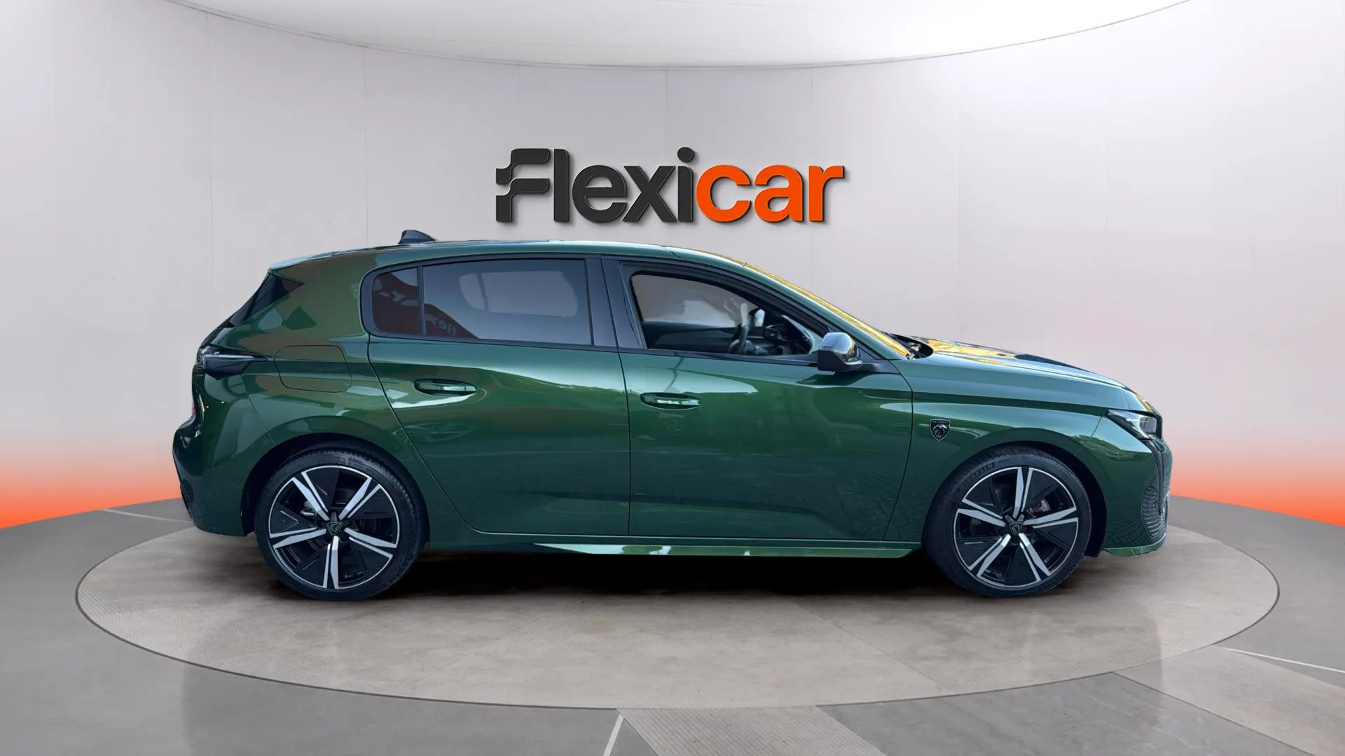 Peugeot 308 GT BlueHDi 130 EAT8 - foto 8