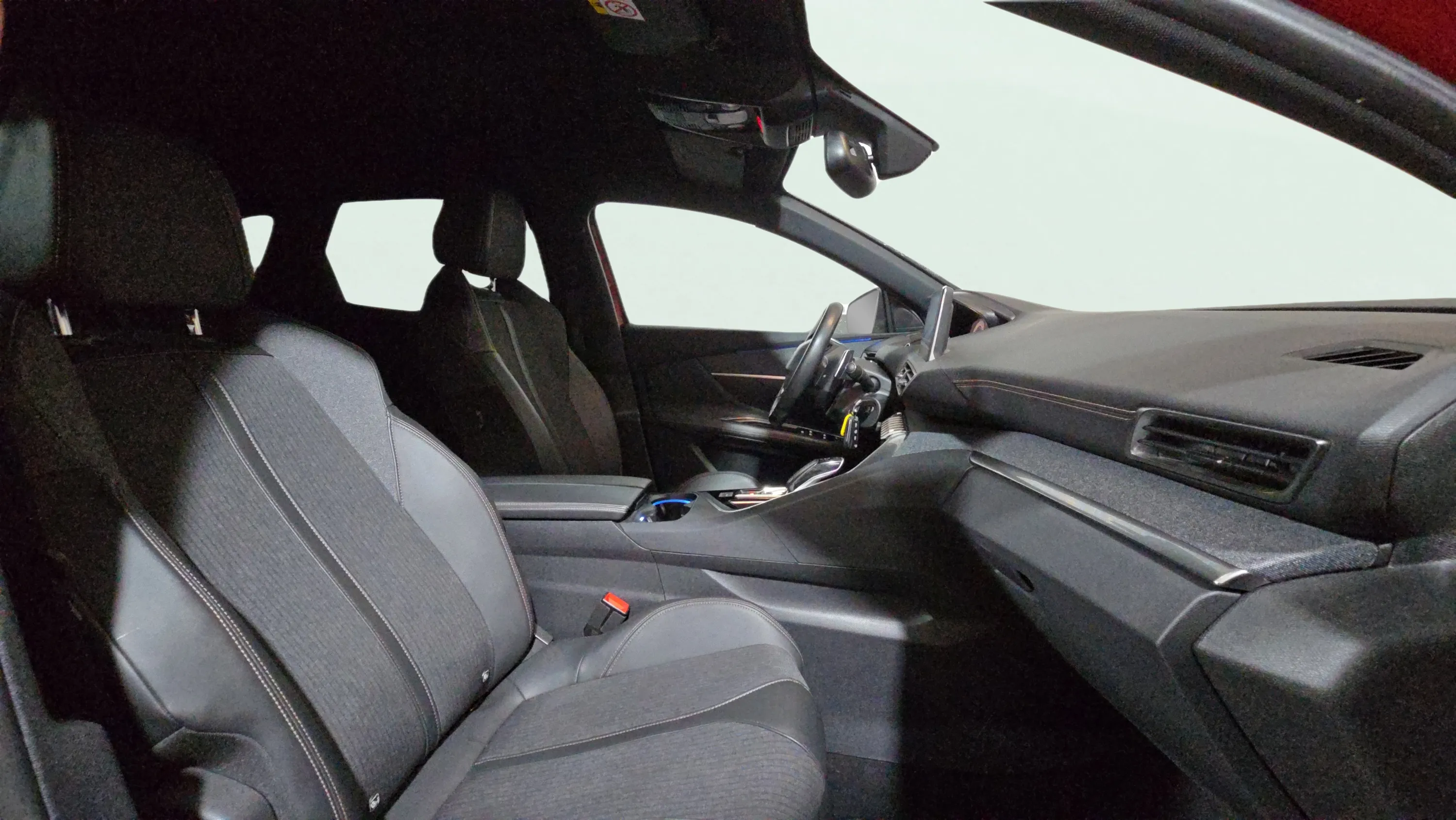Peugeot 3008 1.2 PureTech GT Line EAT8 - foto 18