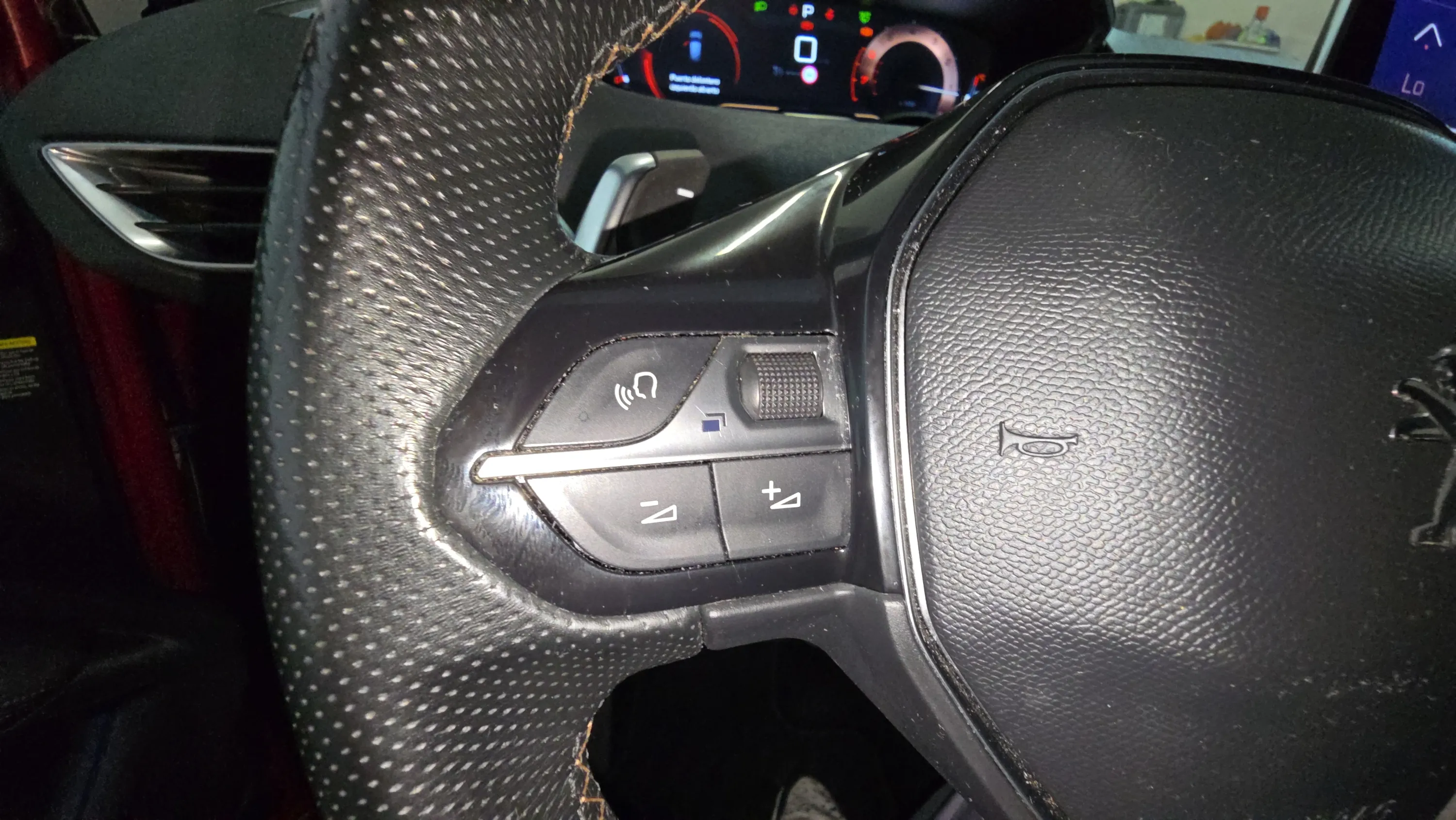 Peugeot 3008 1.2 PureTech GT Line EAT8 - foto 12