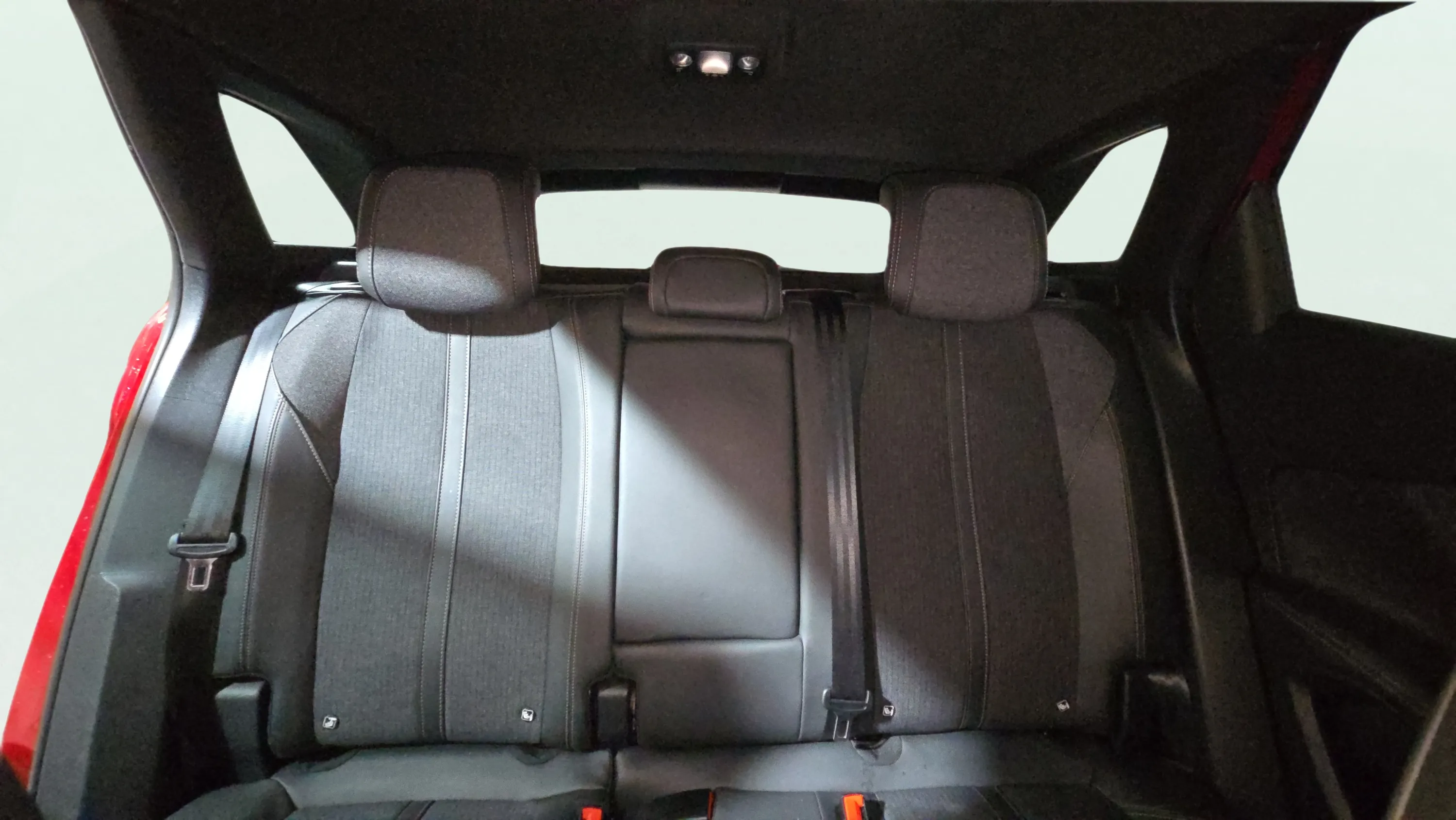 Peugeot 3008 1.2 PureTech GT Line EAT8 - foto 21